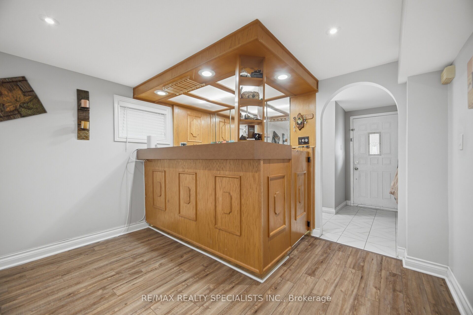 2571 Trident Avenue Property Photo 4