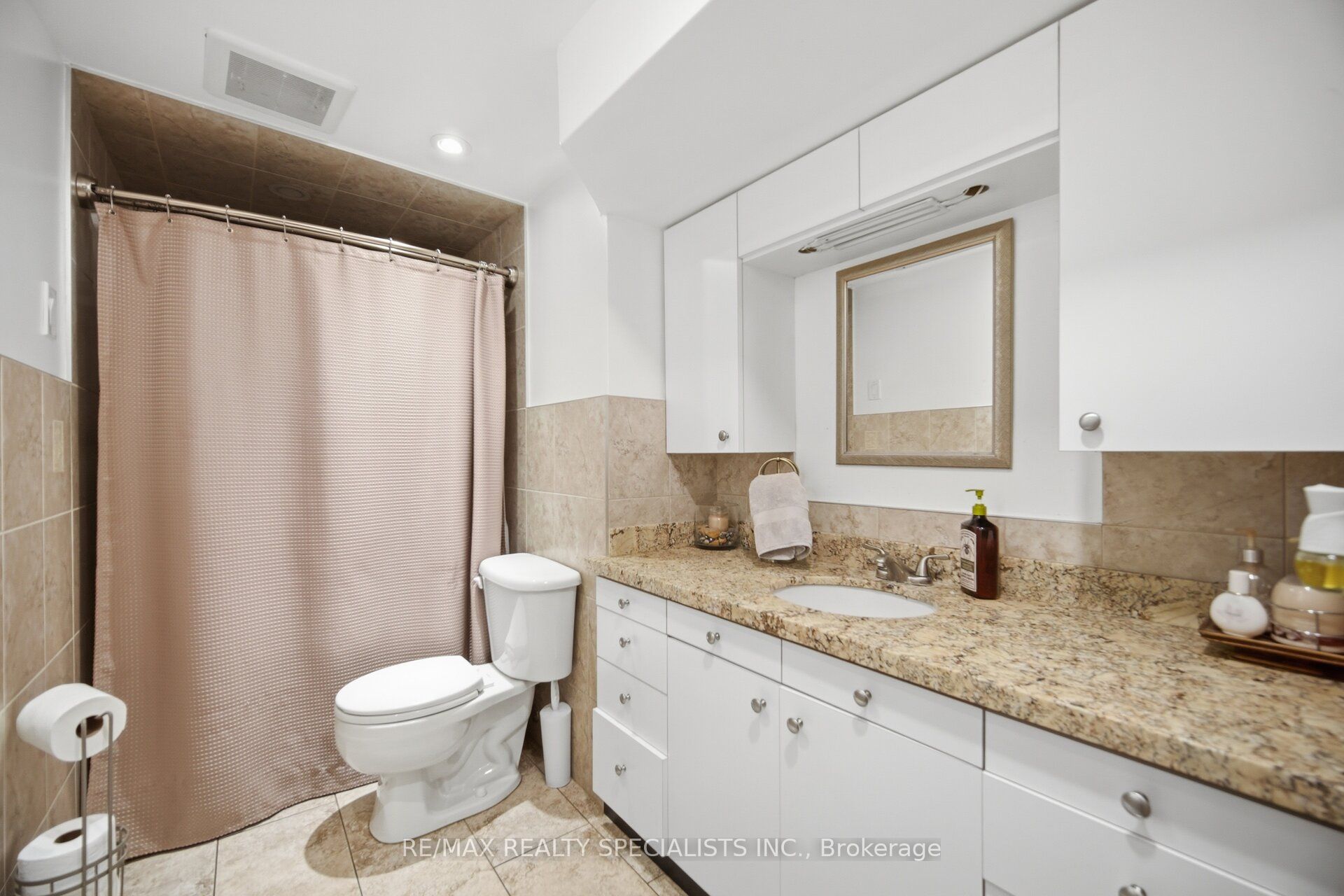 2571 Trident Avenue Property Photo 16