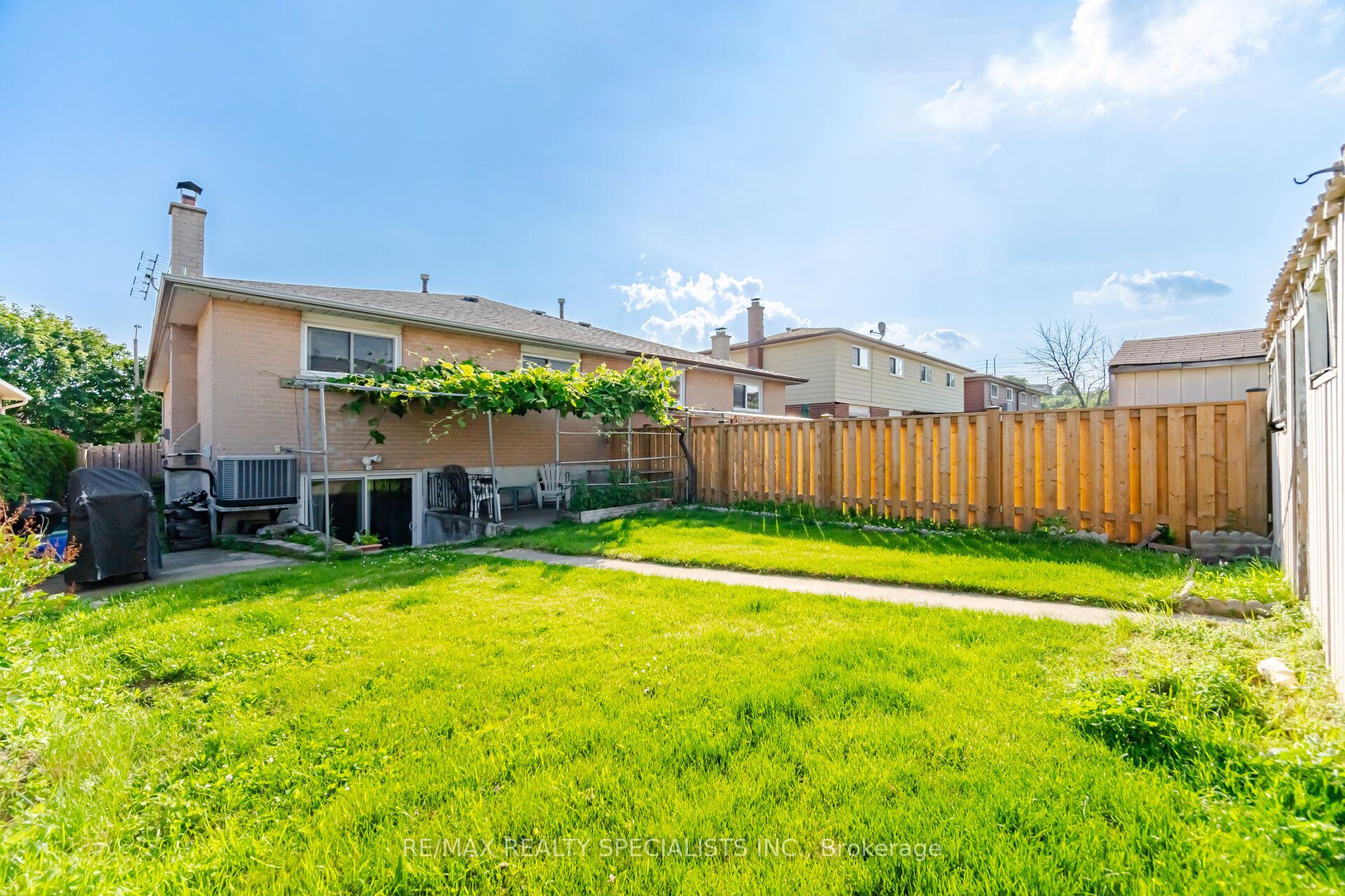 2571 Trident Avenue Property Photo 21