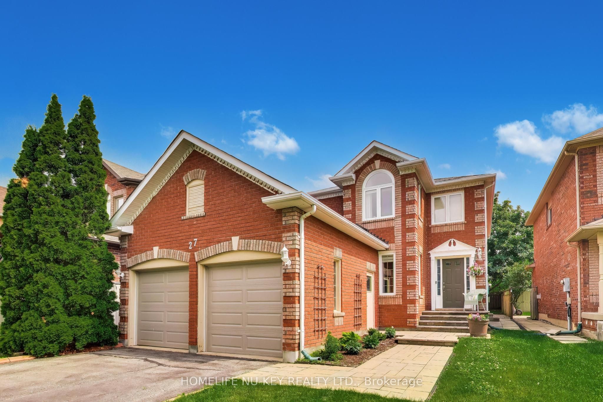 27 Lauchlin Crescent Property Photo 1