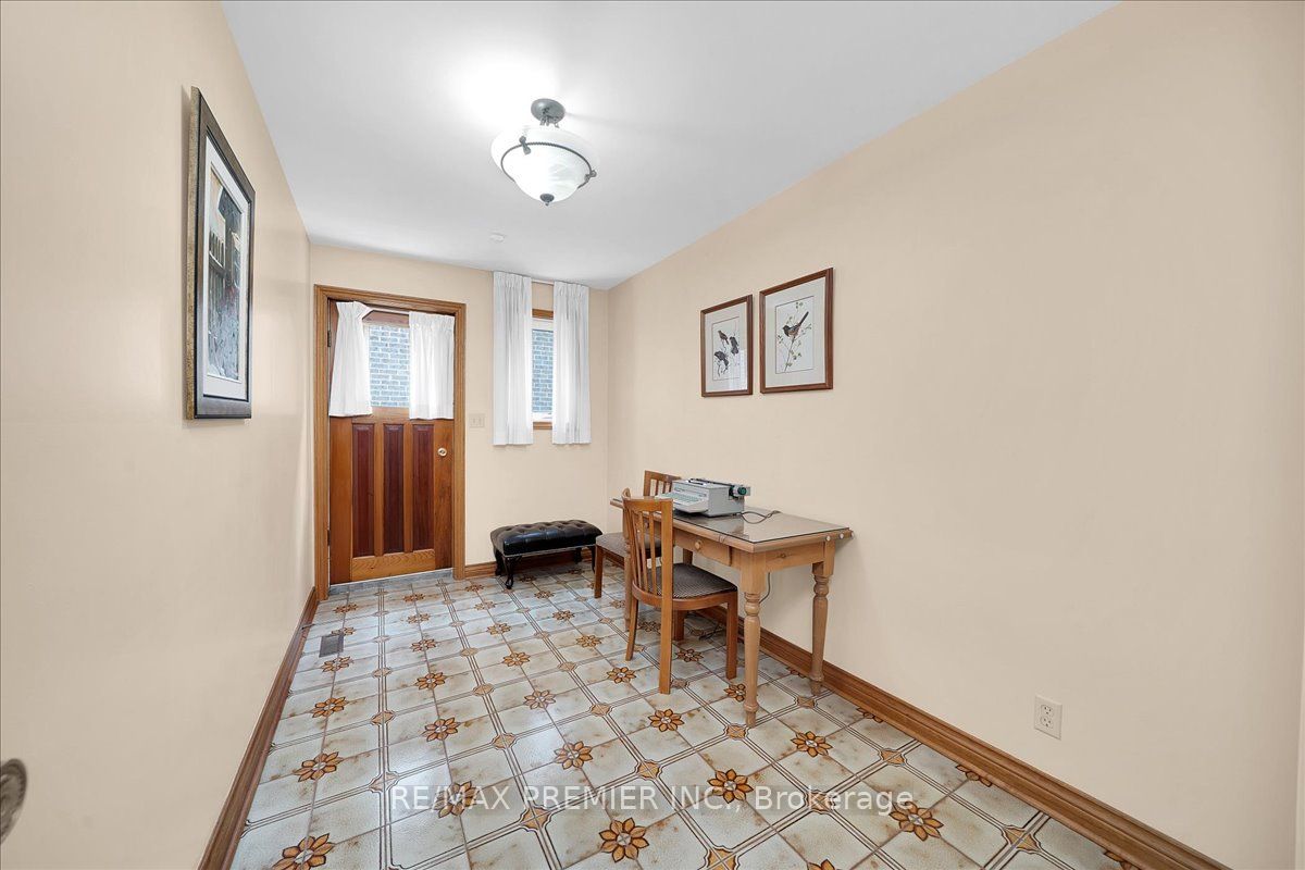 100 Hallsport Crescent Property Photo 19