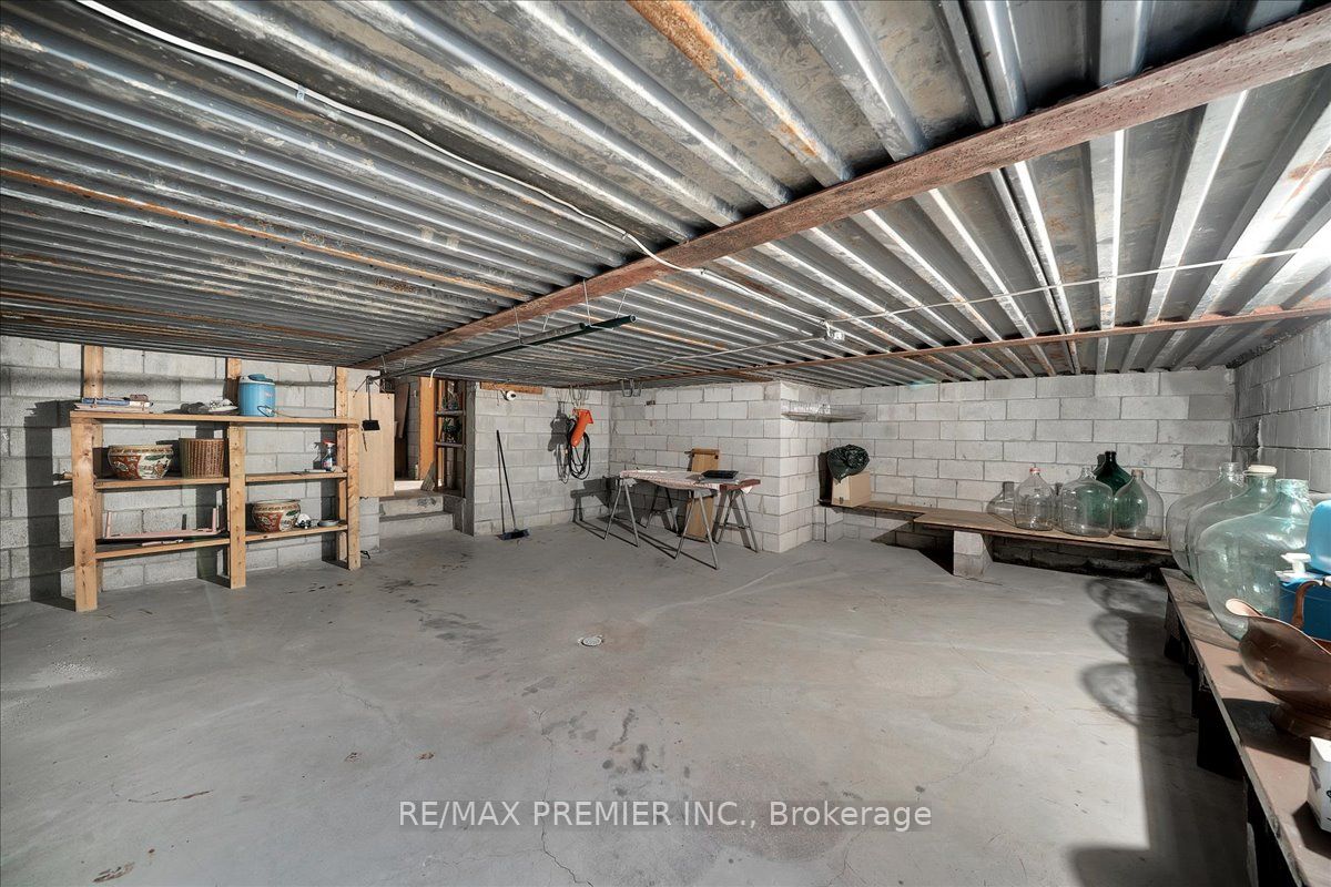 100 Hallsport Crescent Property Photo 37