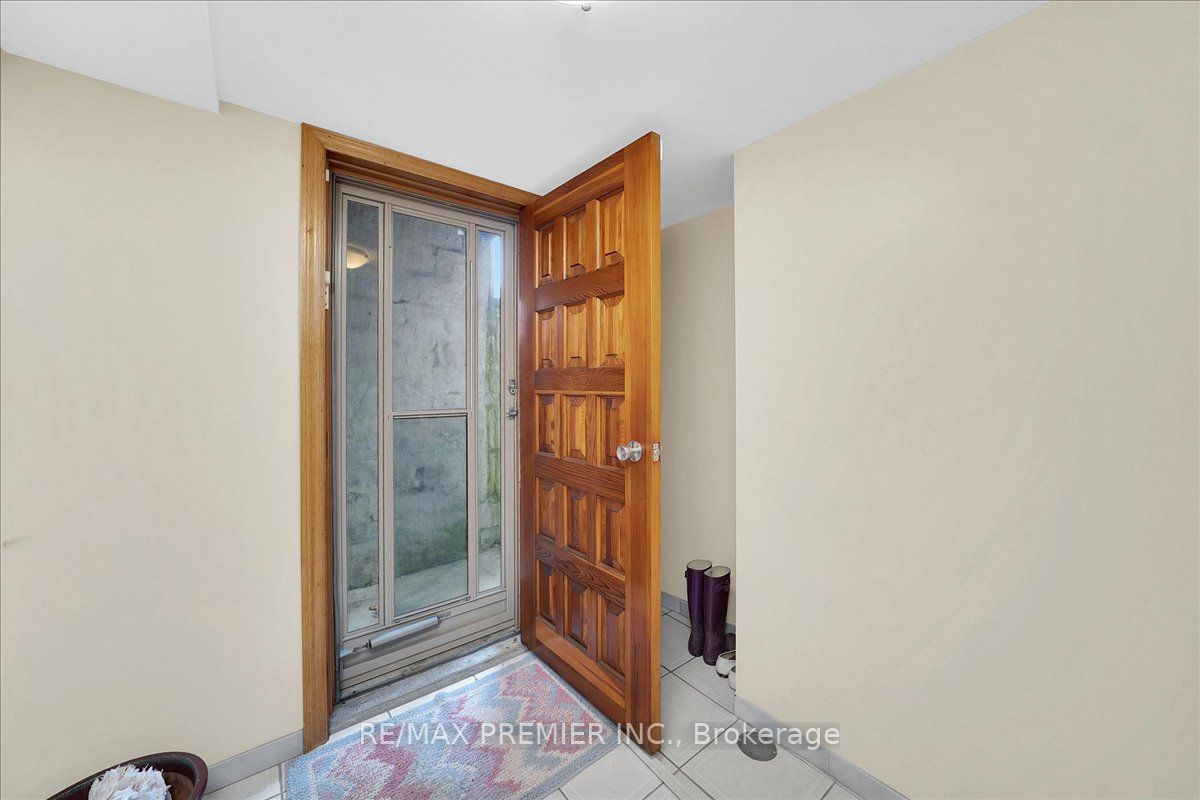 100 Hallsport Crescent Property Photo 46