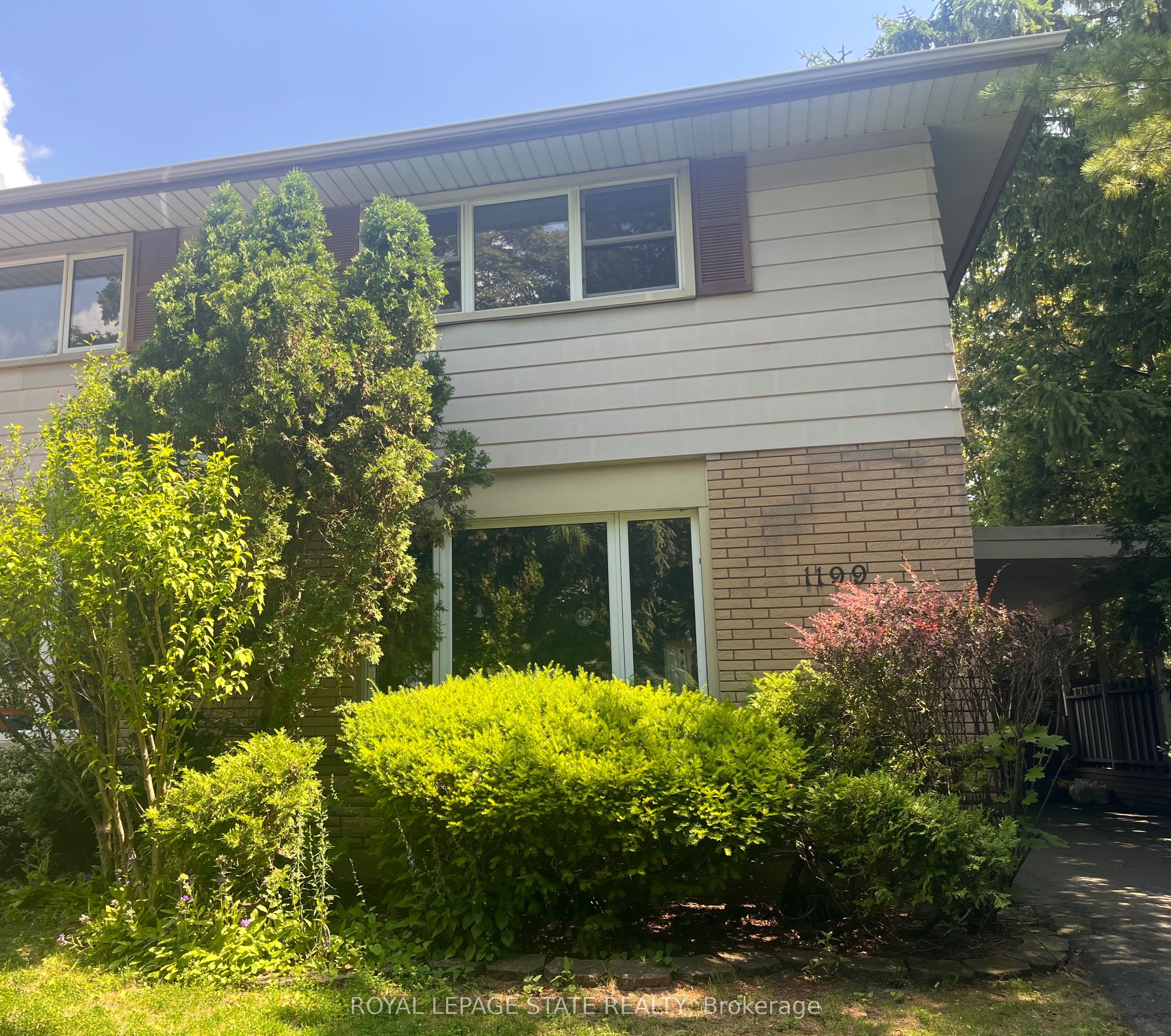 1199 Nottingham Avenue Property Photo 1