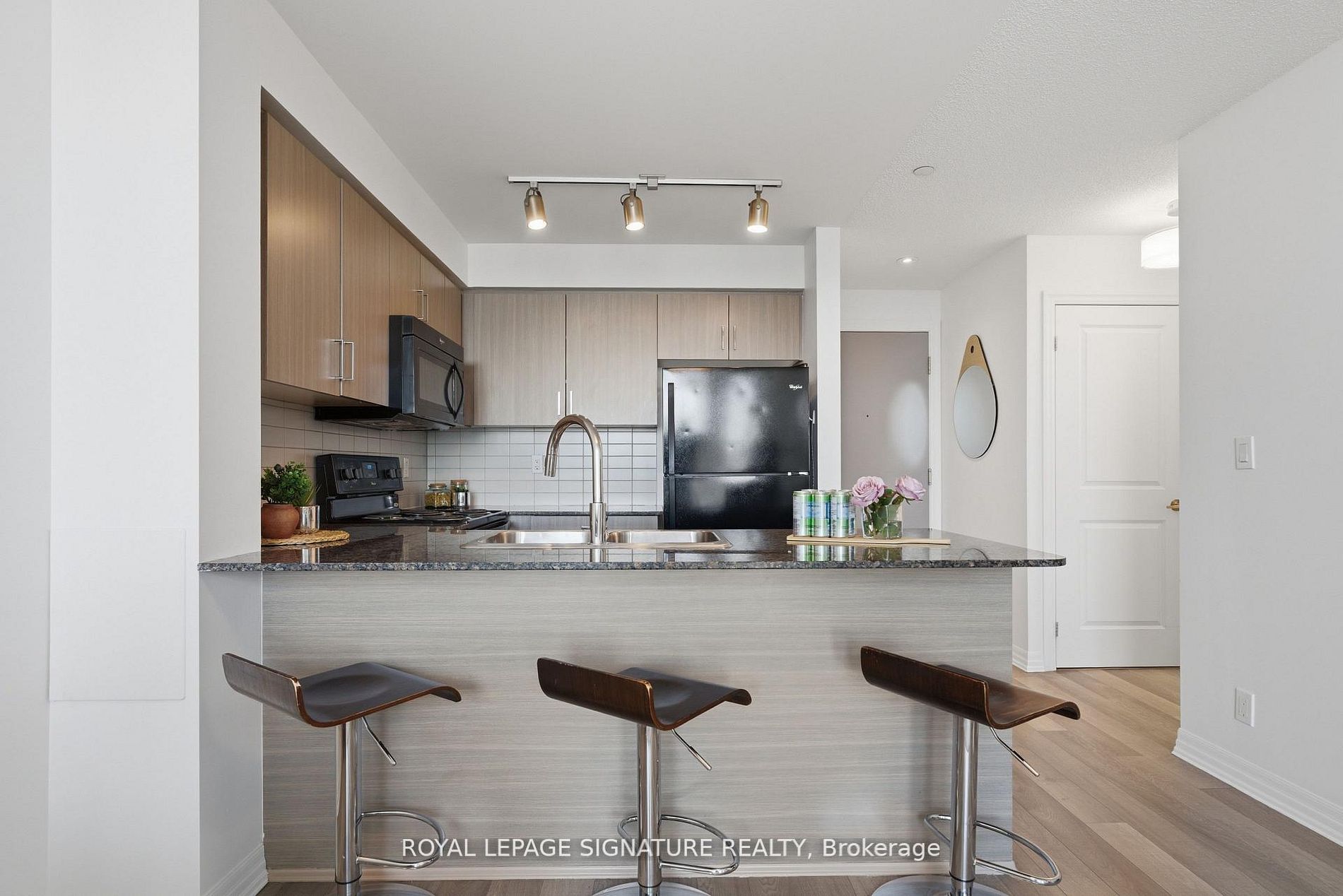 80 Esther Lorrie Drive 1116 Property Photo 7