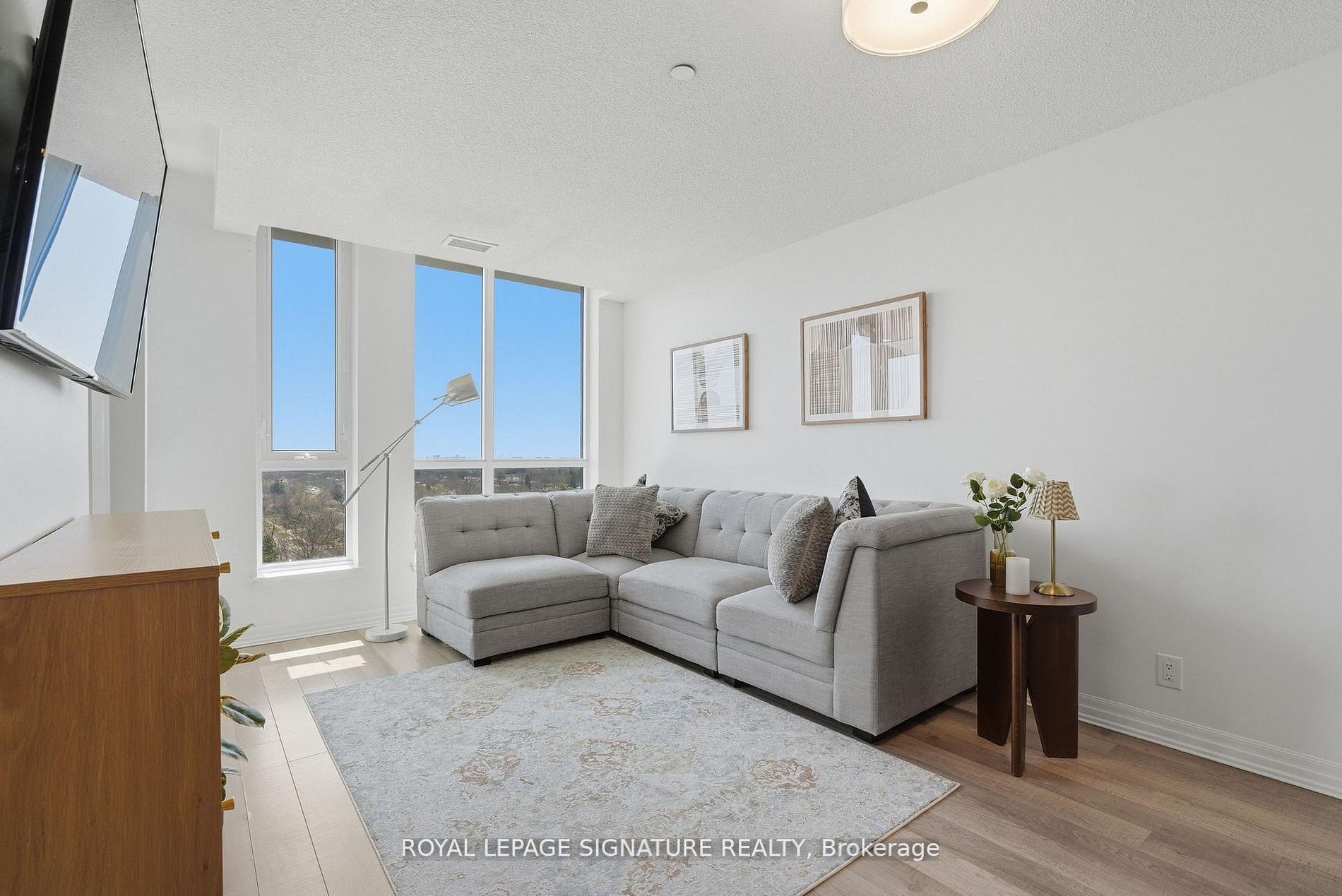 80 Esther Lorrie Drive 1116 Property Photo 10