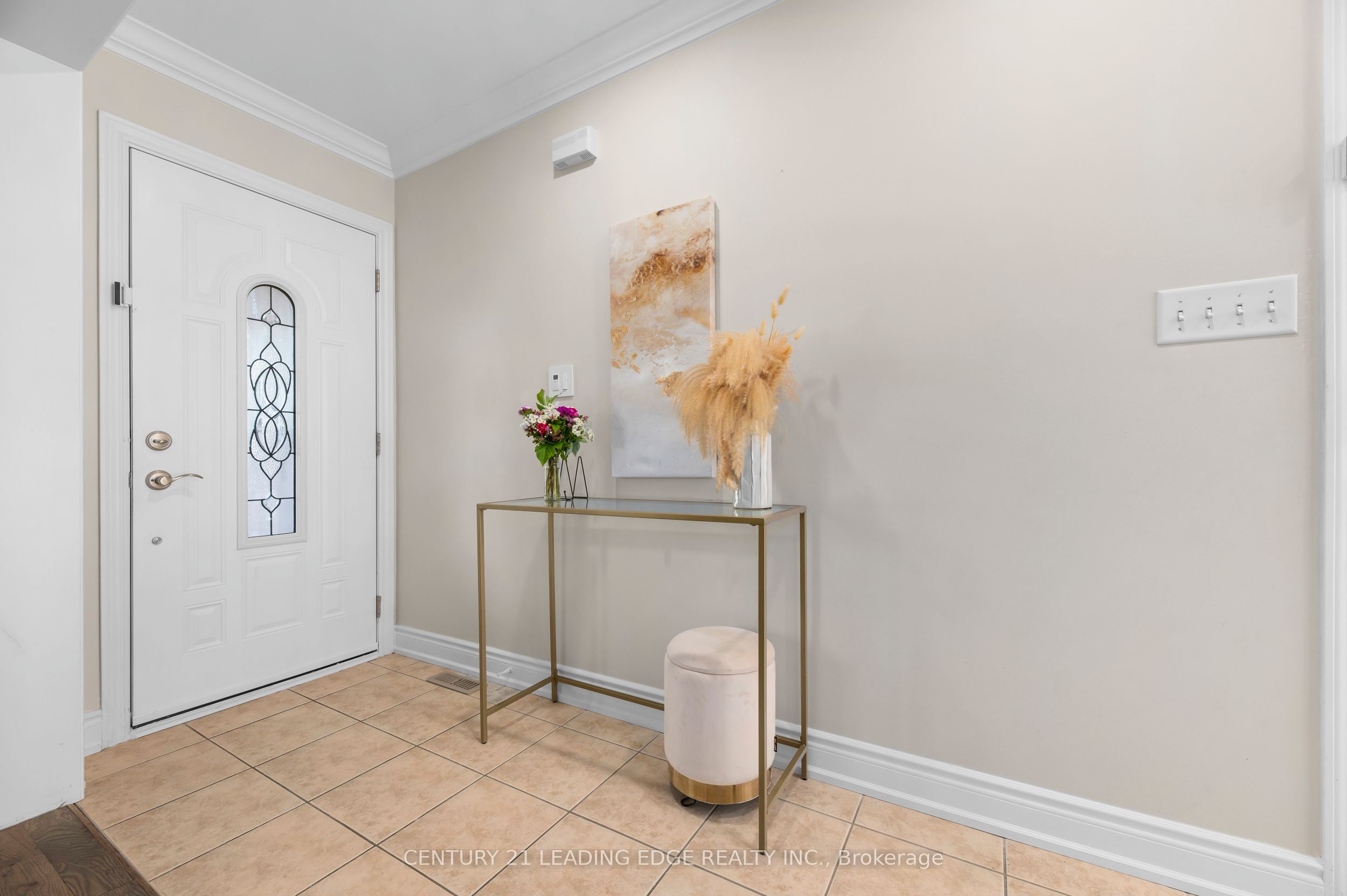1113 Hepburn Road Property Photo 9