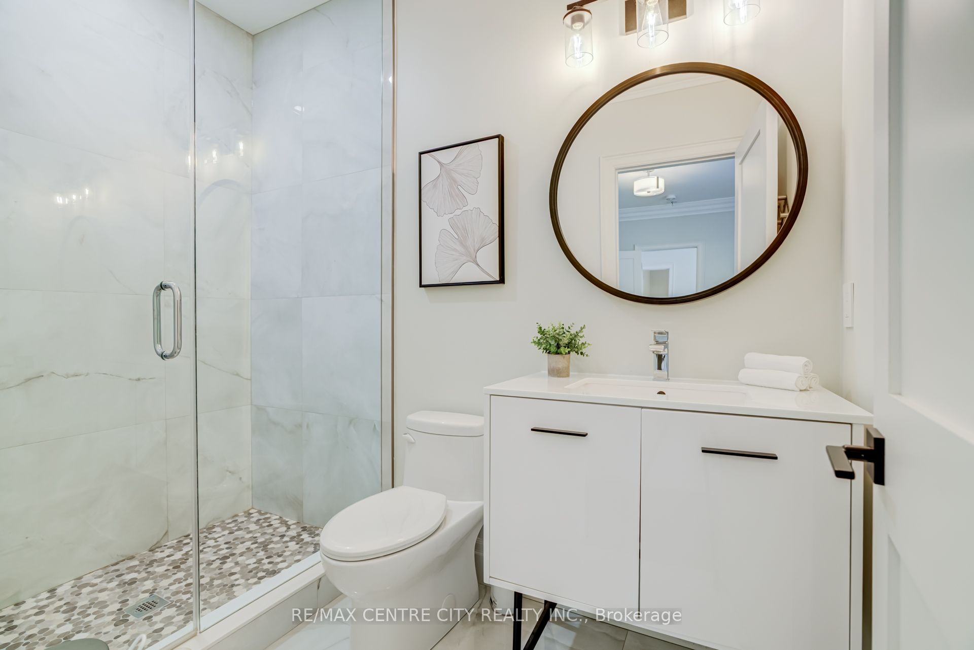301 Martin Street Property Photo 29