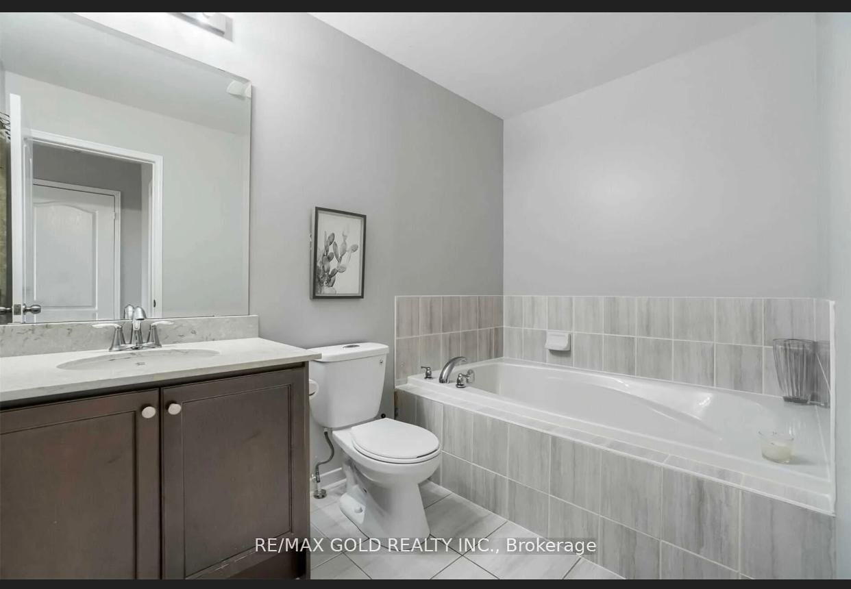 66 Zelda Road Property Photo 7