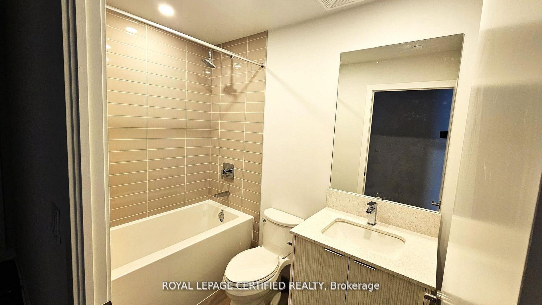 430 Square One Drive 3011 Property Photo 8