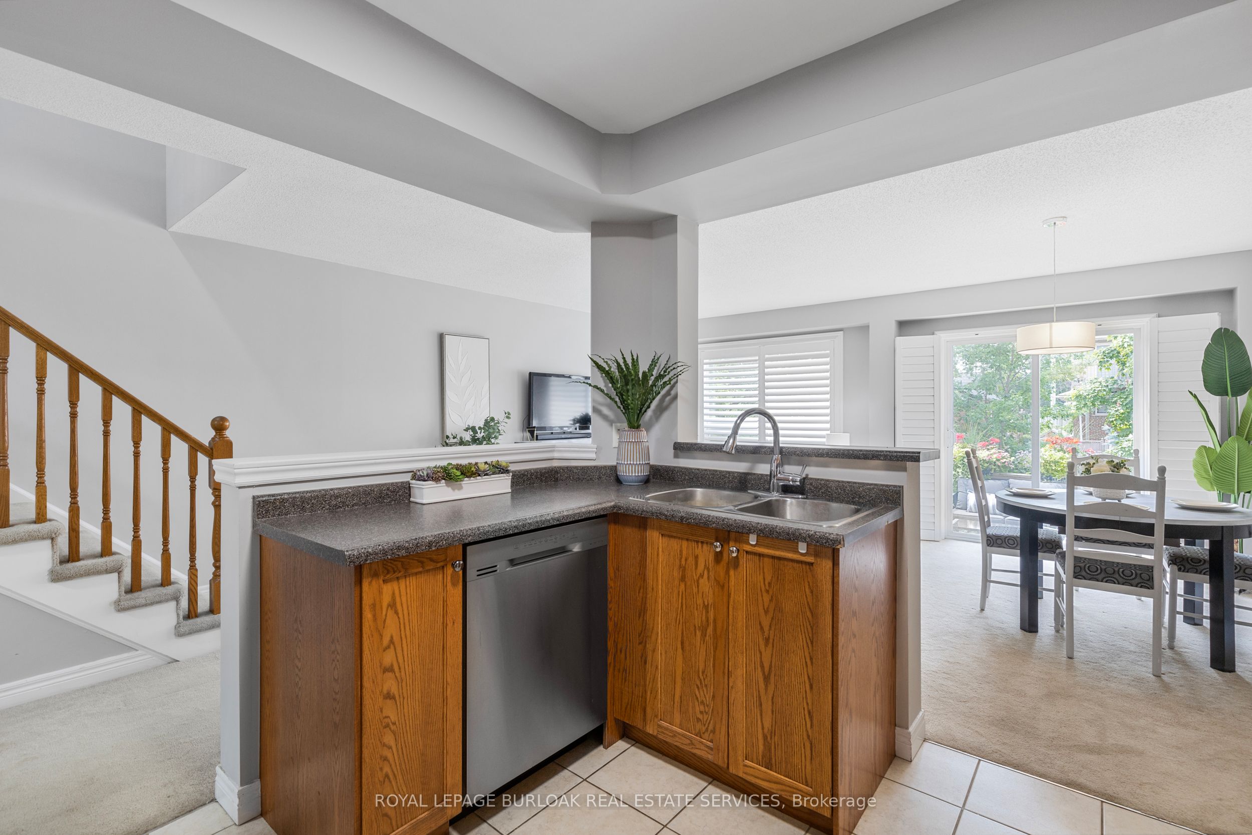 130 Robert Street 32 Property Photo 9