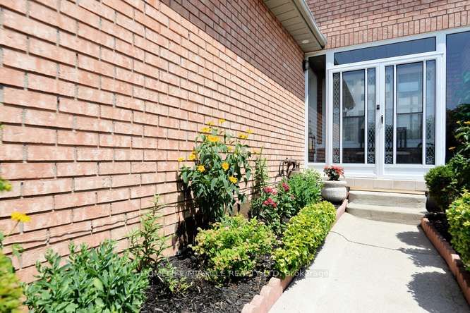 7 Cutters Crescent Property Photo 4