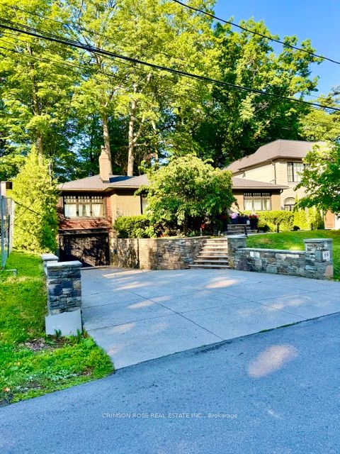 89 Holyrood Avenue Property Photo 1