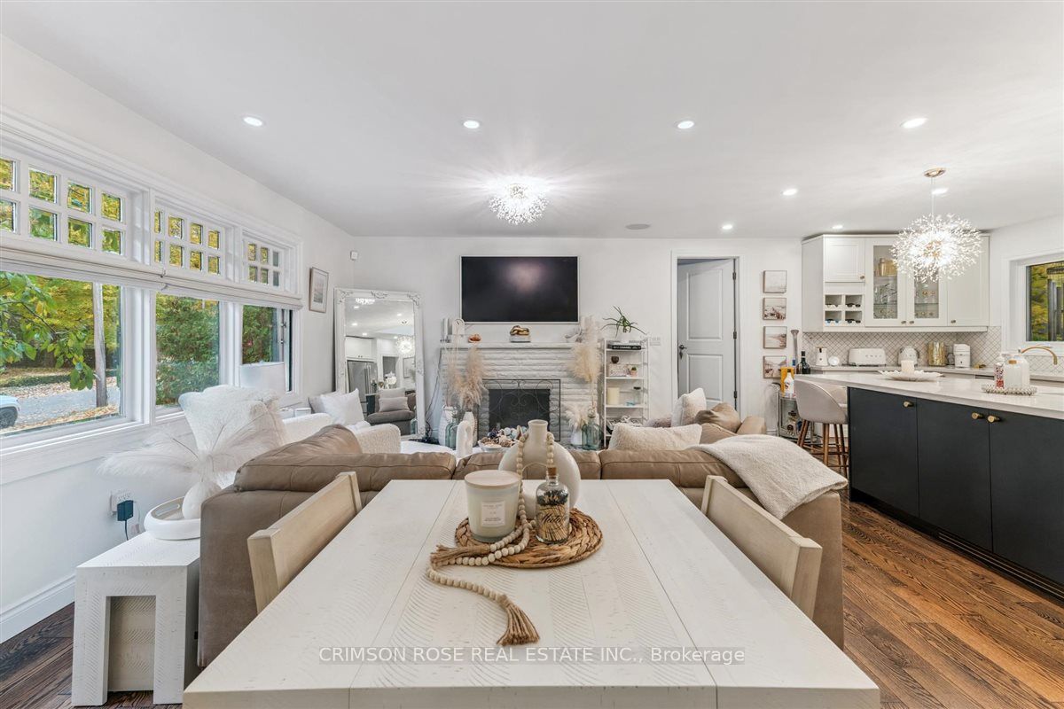 89 Holyrood Avenue Property Photo 10