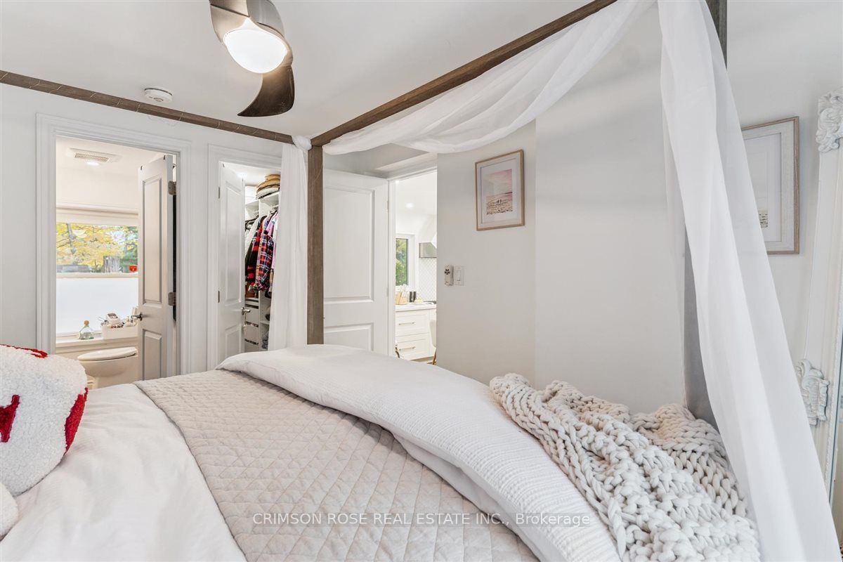 89 Holyrood Avenue Property Photo 15