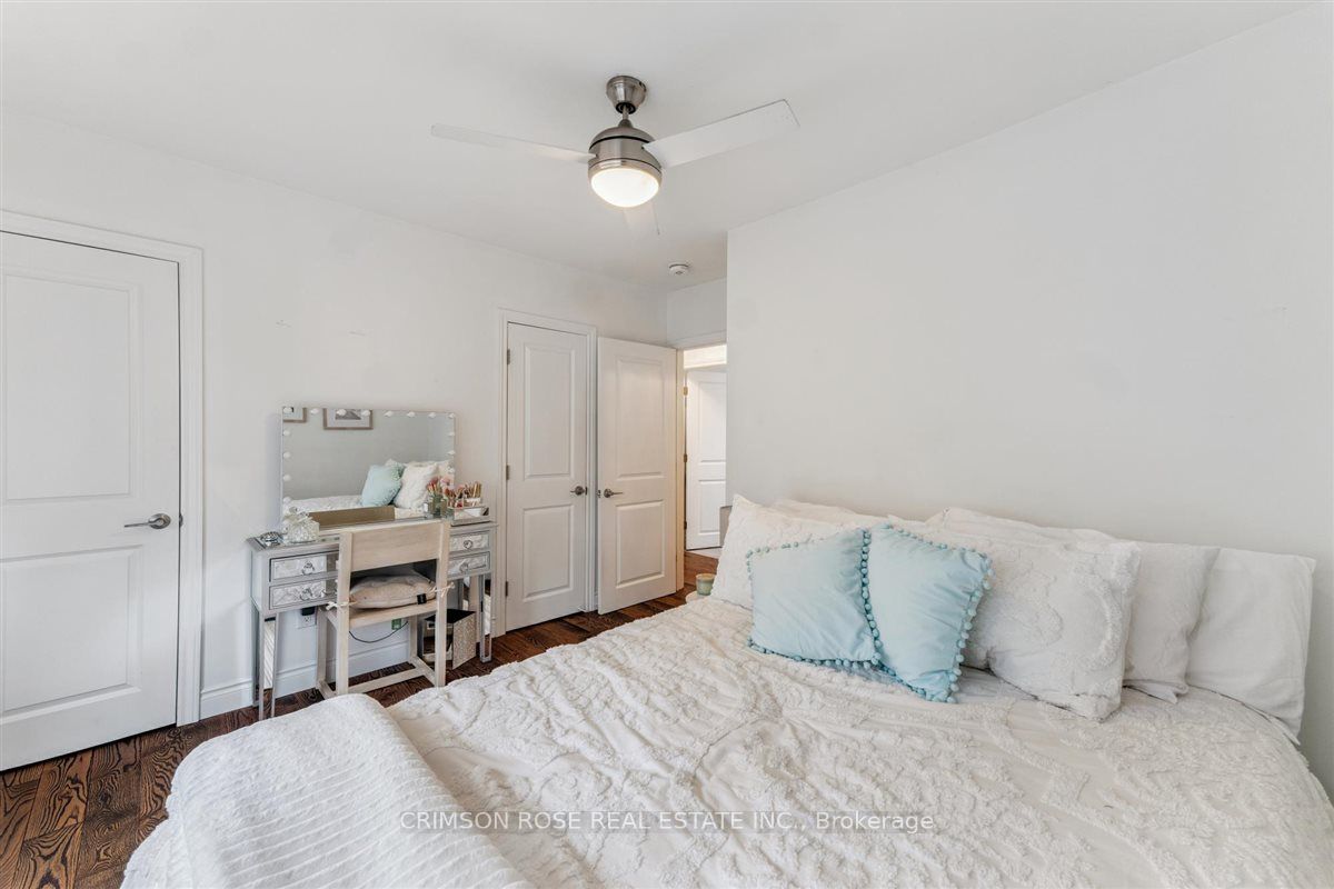 89 Holyrood Avenue Property Photo 19