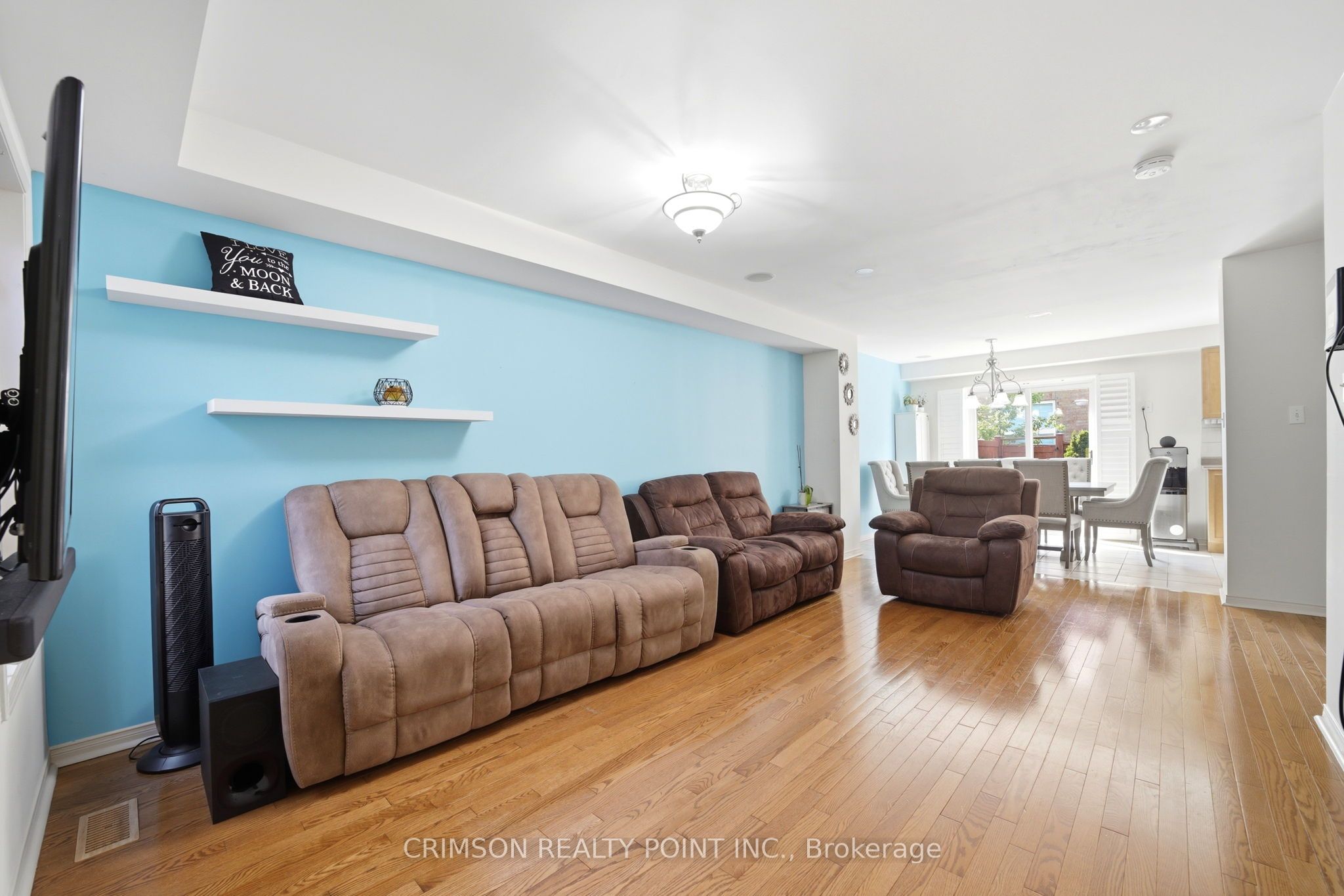 42 Dawson Crescent Property Photo 3