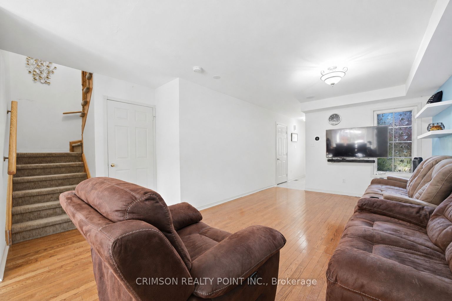 42 Dawson Crescent Property Photo 4
