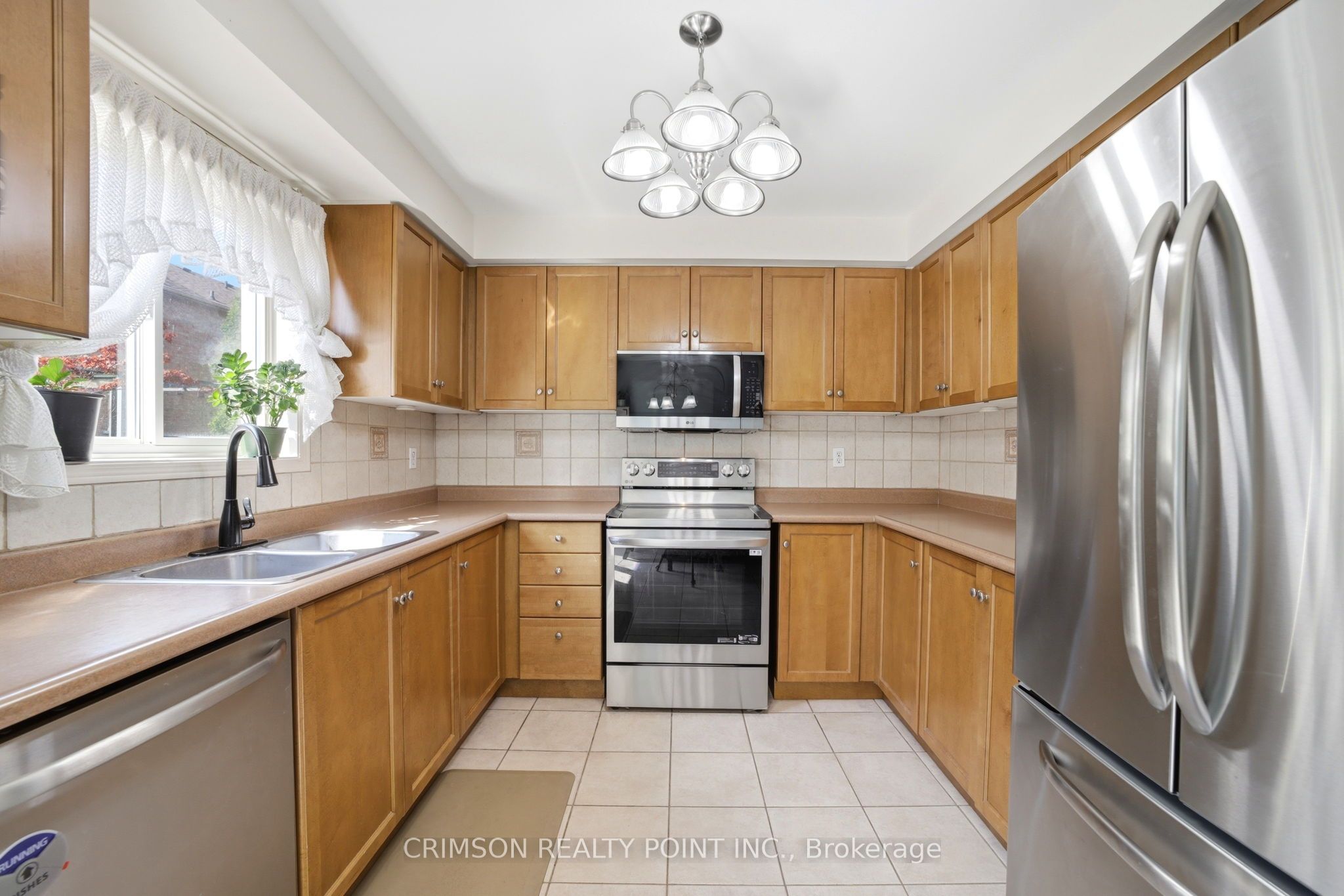 42 Dawson Crescent Property Photo 5
