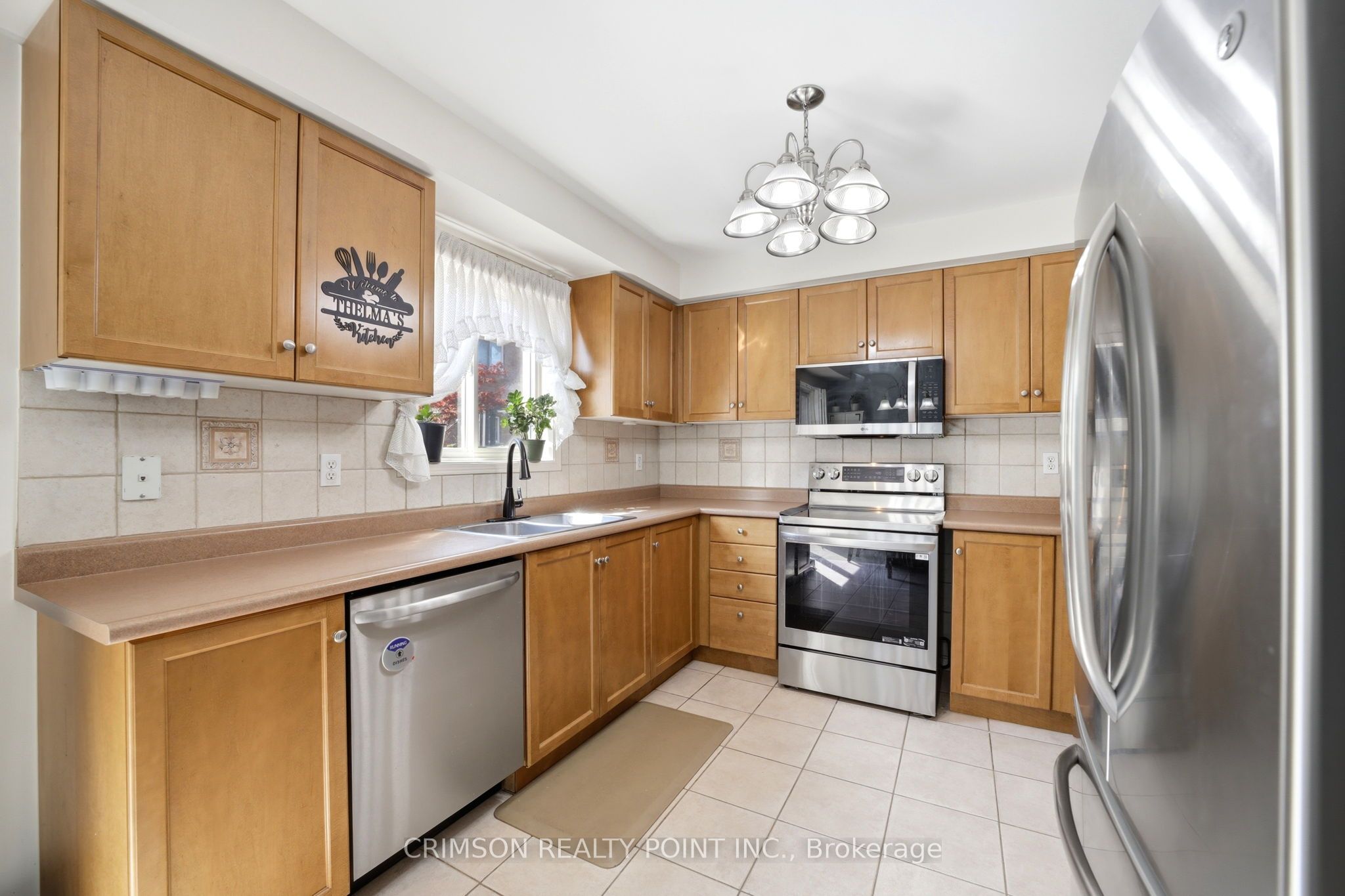 42 Dawson Crescent Property Photo 6