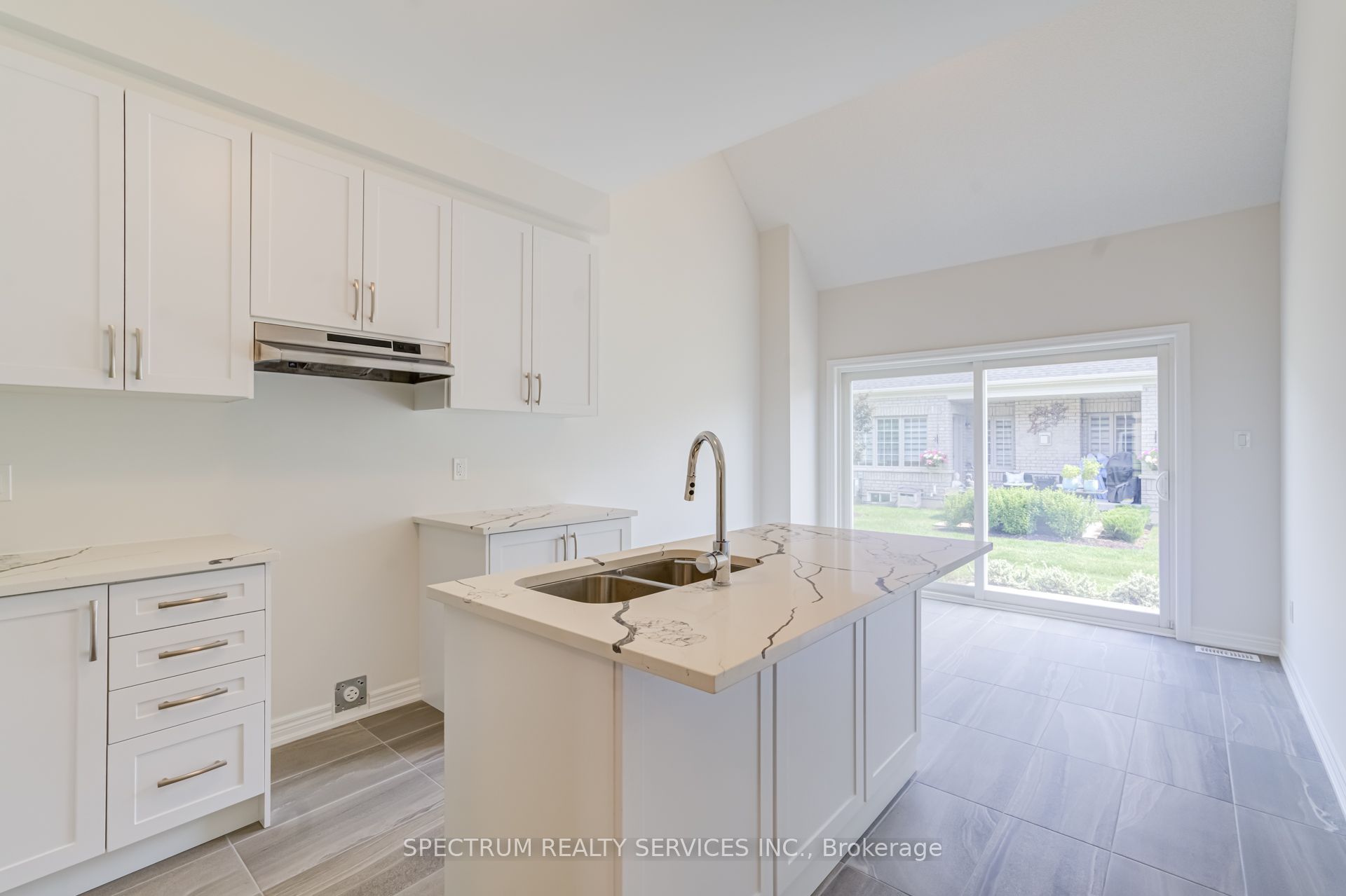 77 Muzzo Drive Property Photo 19