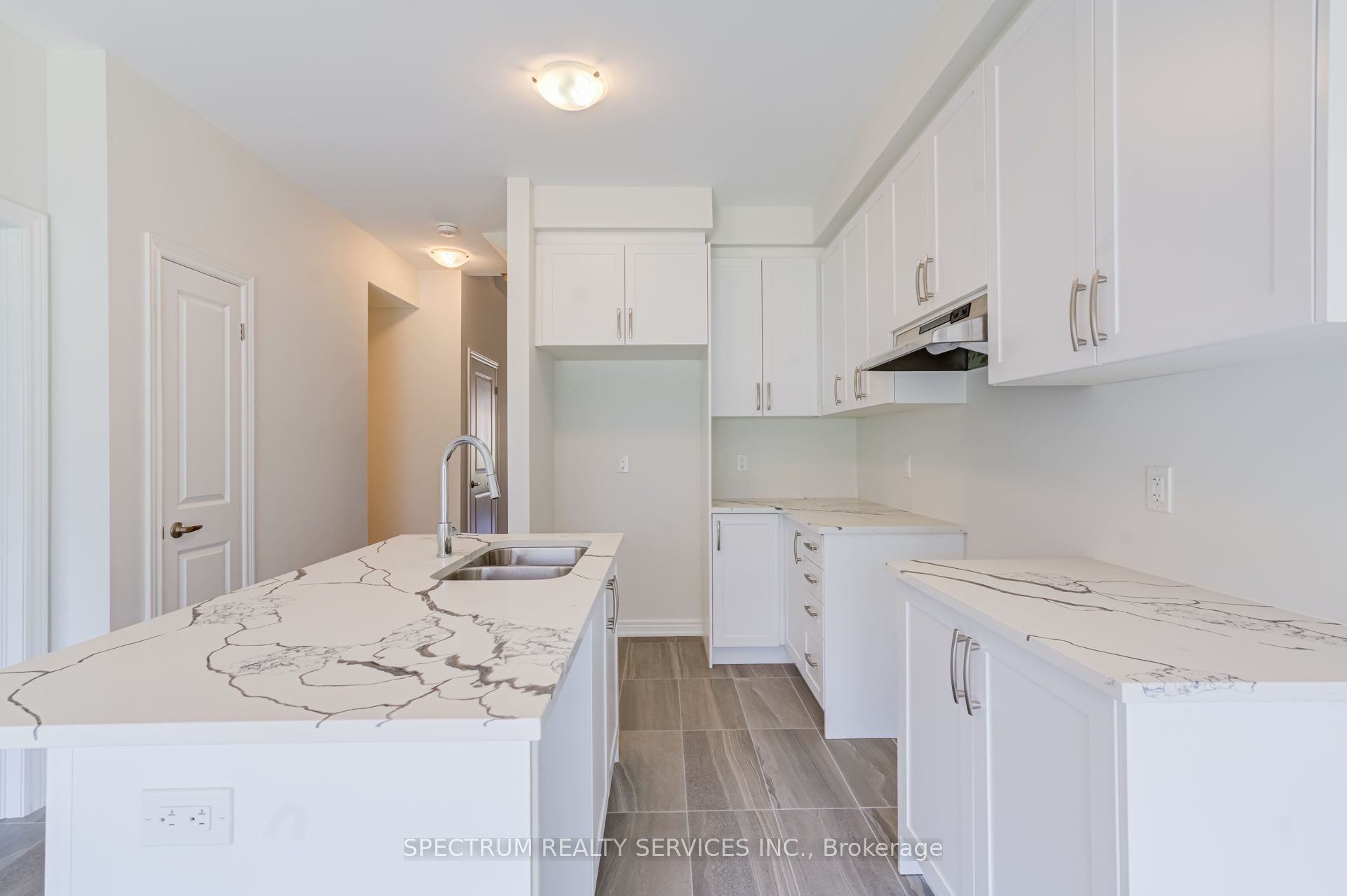 77 Muzzo Drive Property Photo 21