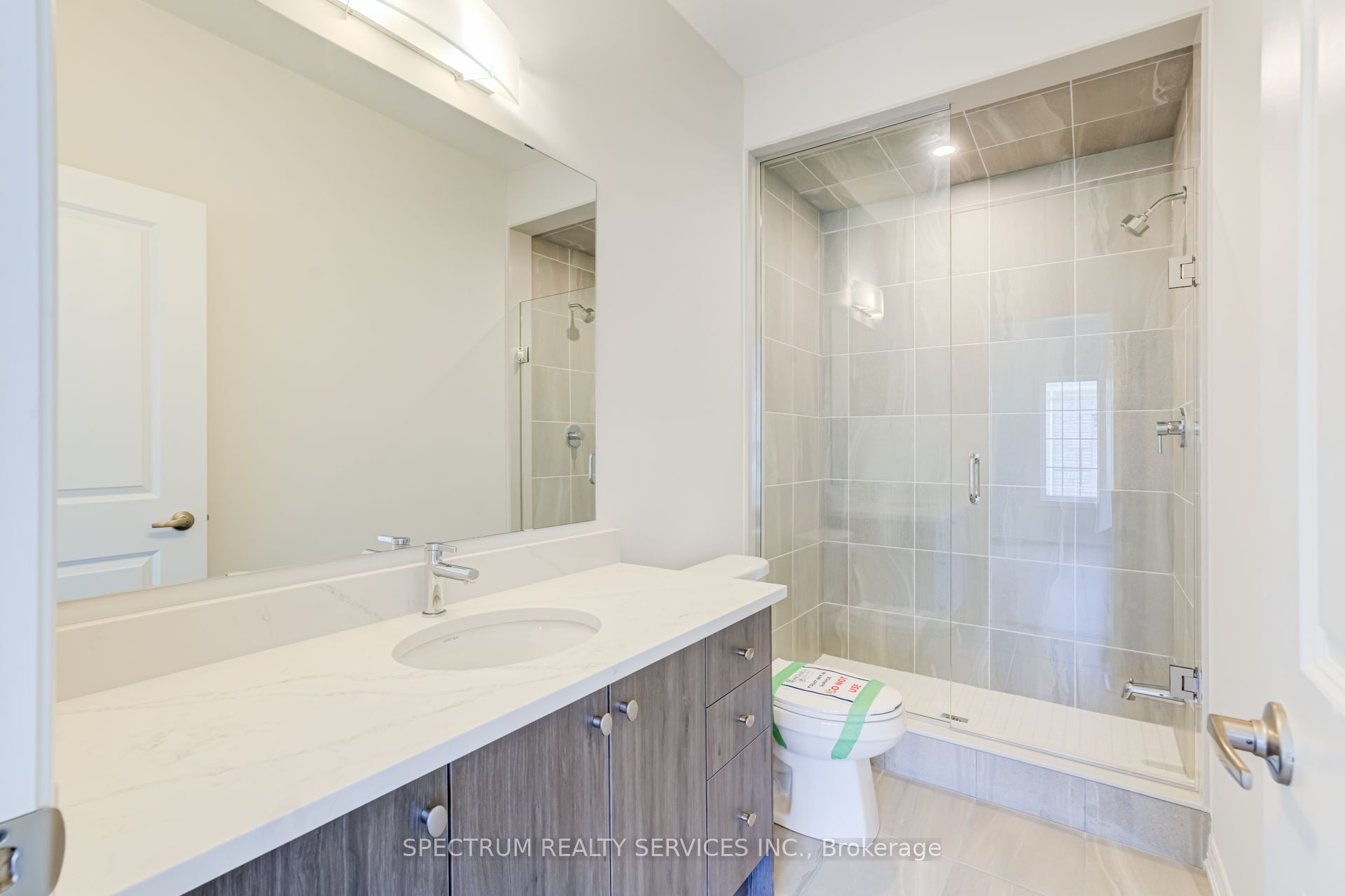 77 Muzzo Drive Property Photo 31