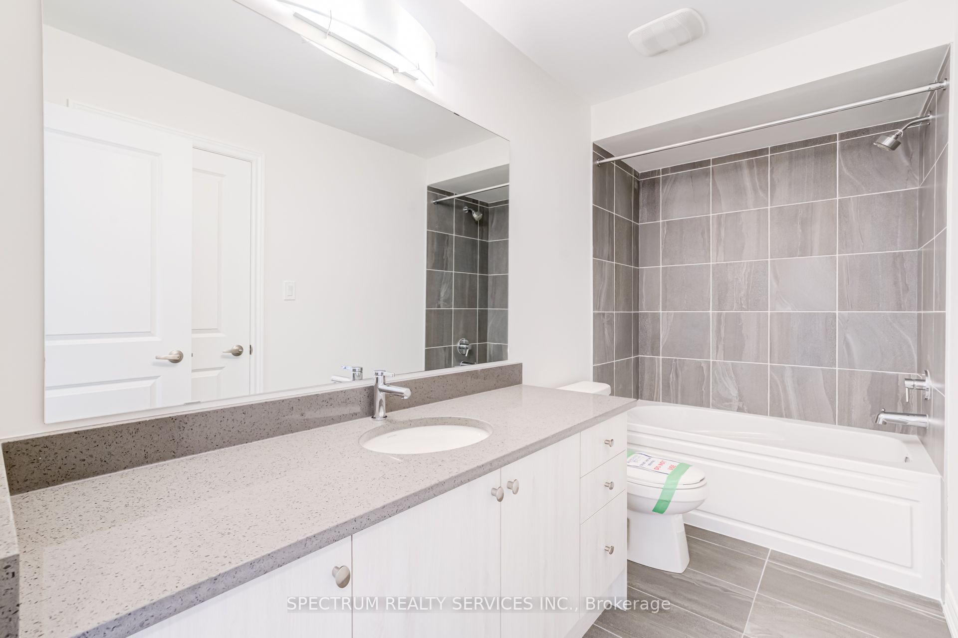 77 Muzzo Drive Property Photo 36