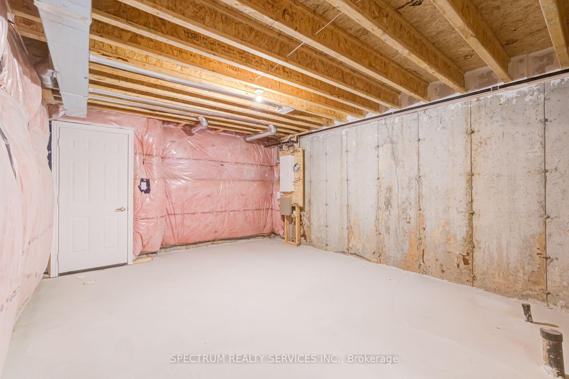 77 Muzzo Drive Property Photo 43