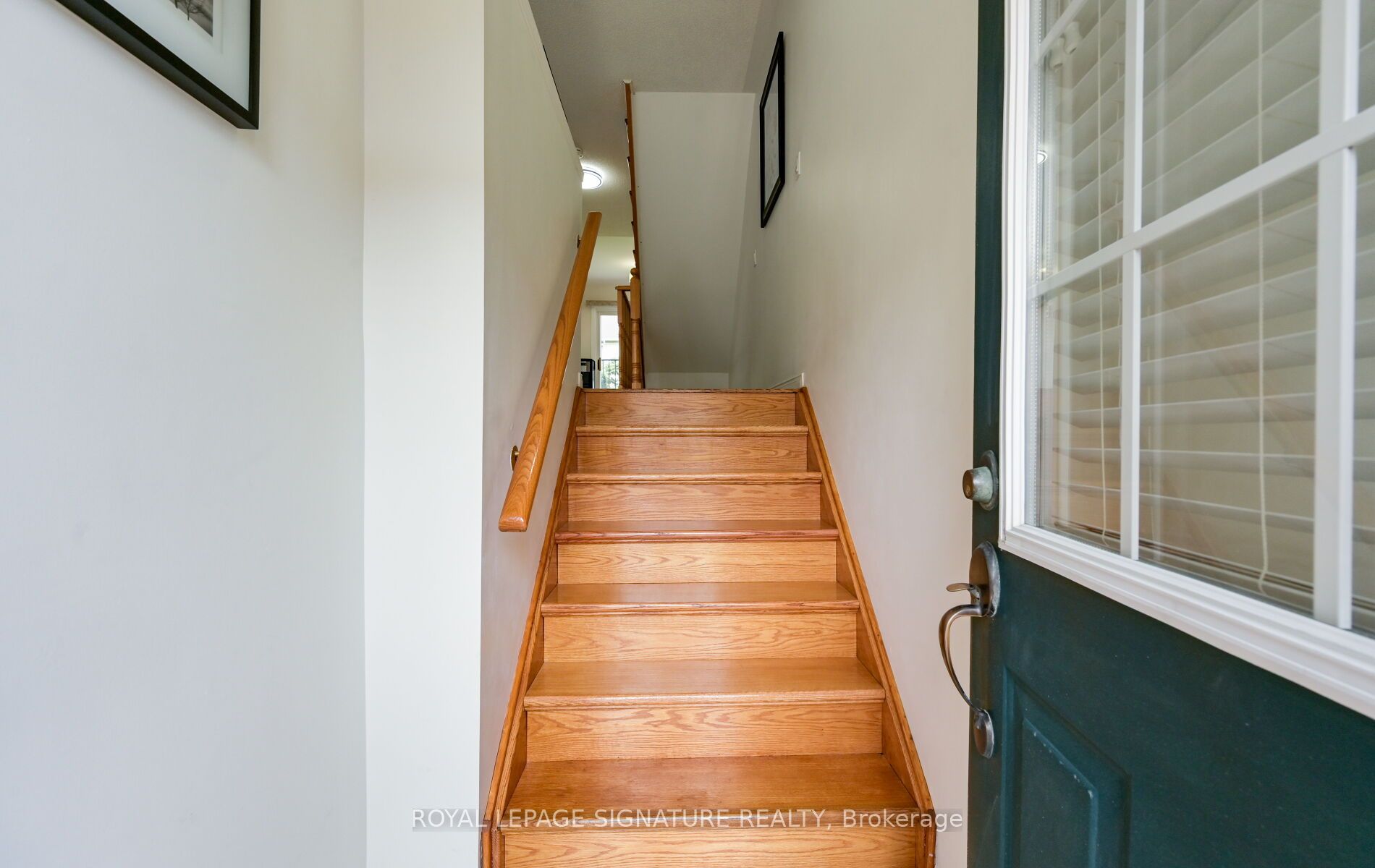 3020 Cedarglen Gate 21 Property Photo 3