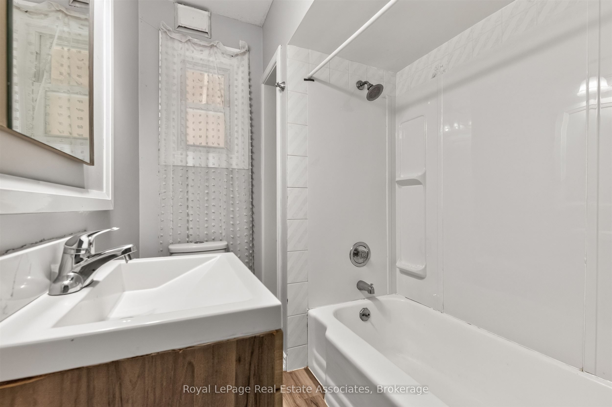 1072 Orchard Road Property Photo 24