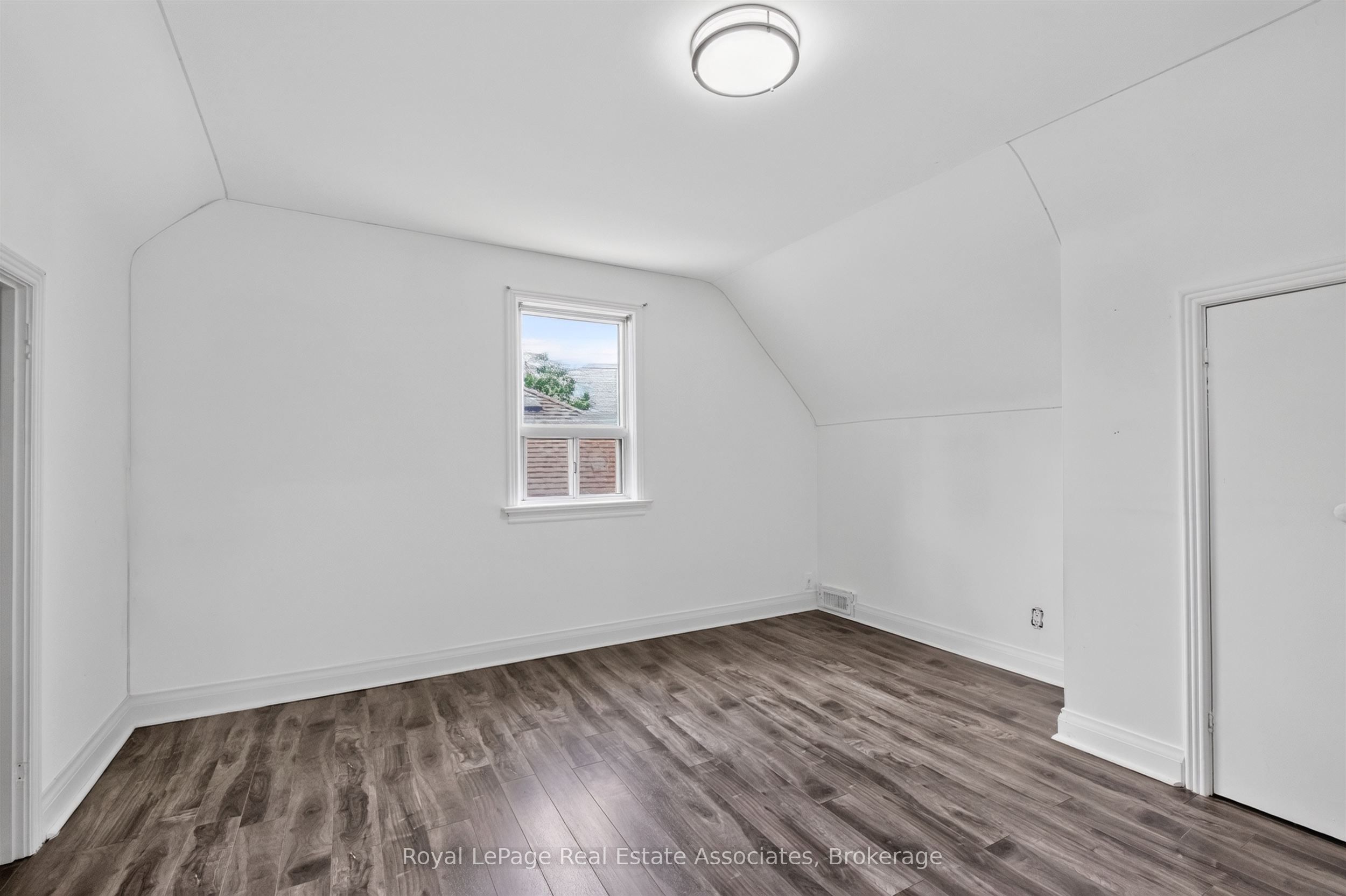1072 Orchard Road Property Photo 28