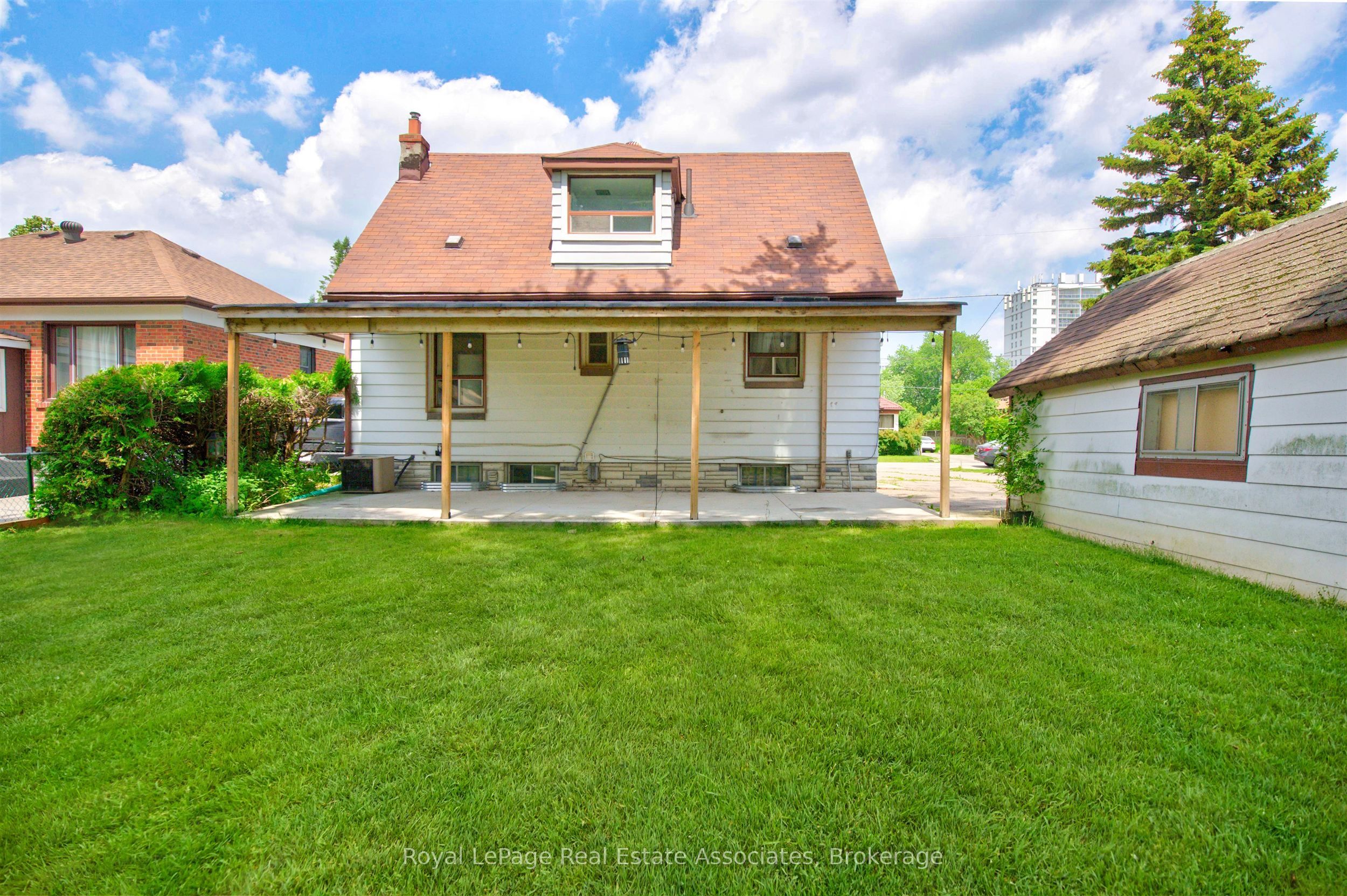 1072 Orchard Road Property Photo 37