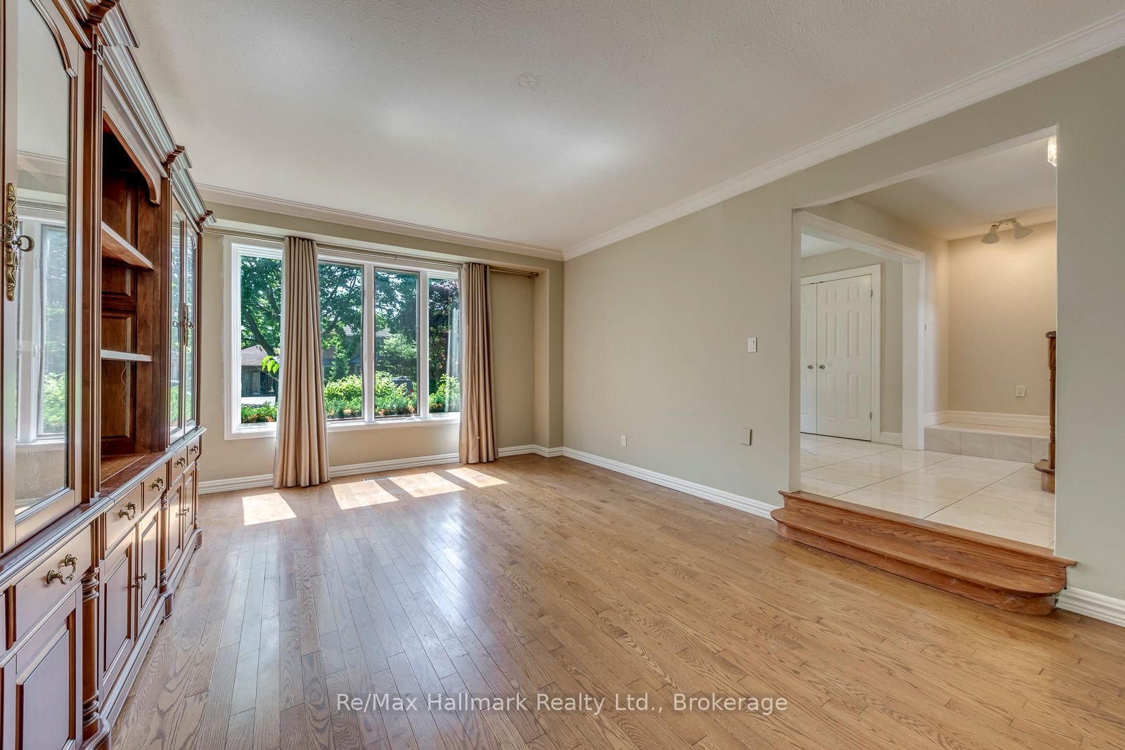 2251 Bennington Gate Property Photo 7