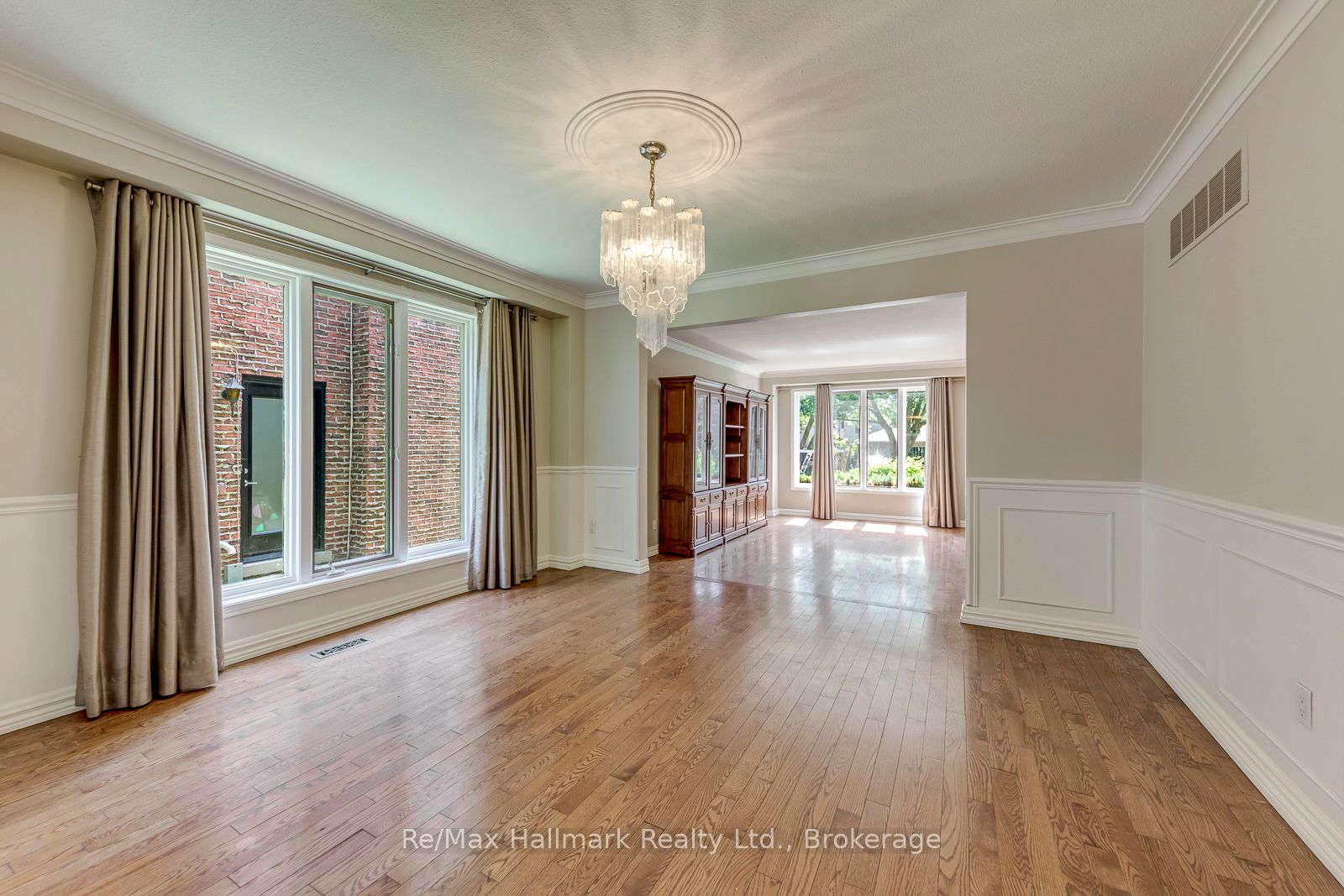 2251 Bennington Gate Property Photo 10