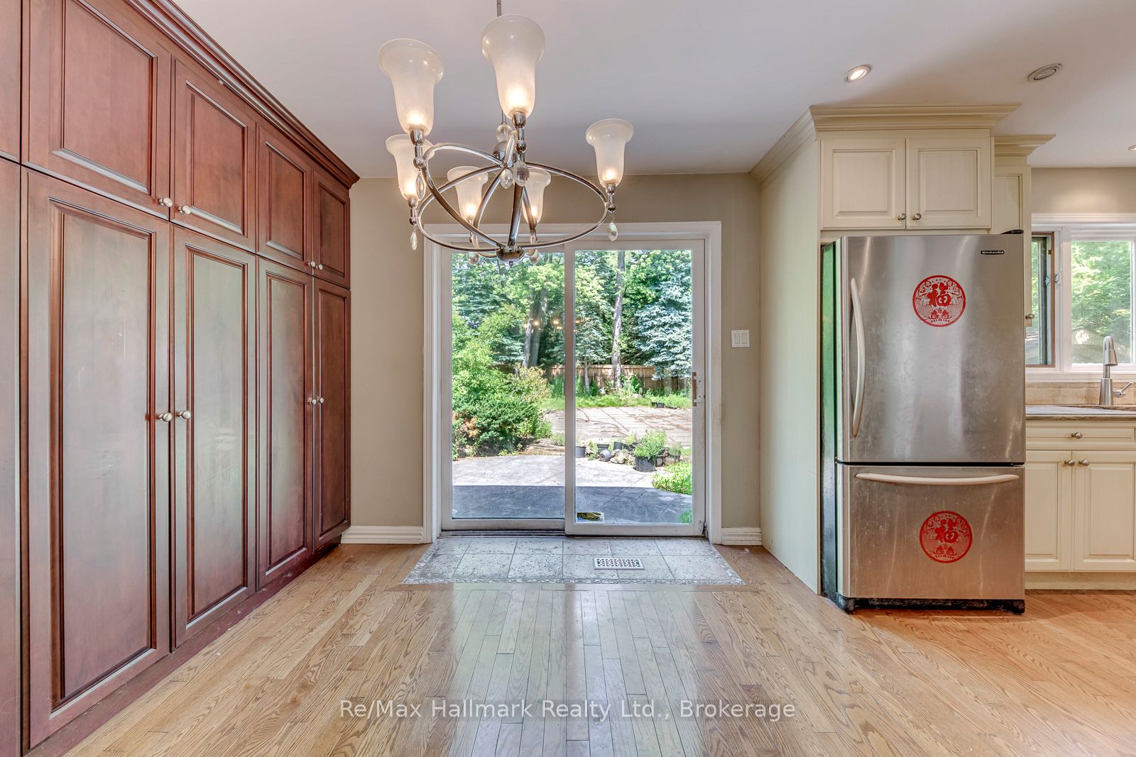 2251 Bennington Gate Property Photo 19