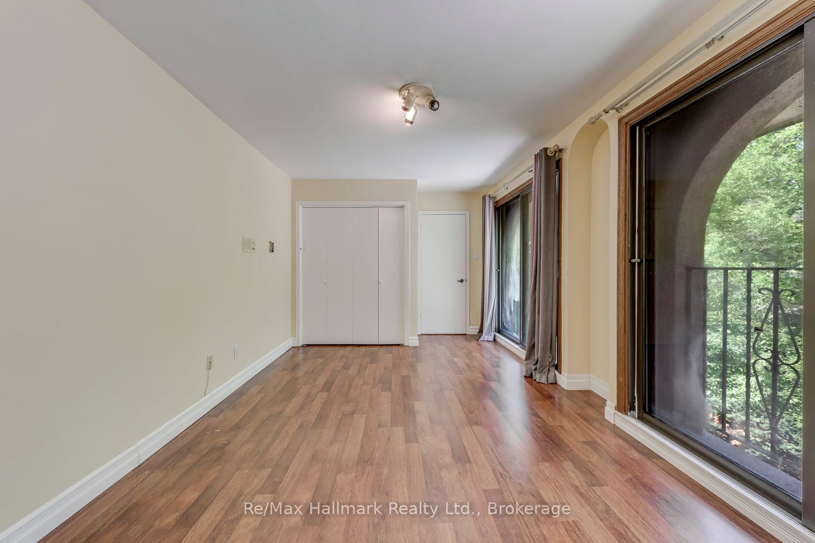 2251 Bennington Gate Property Photo 34