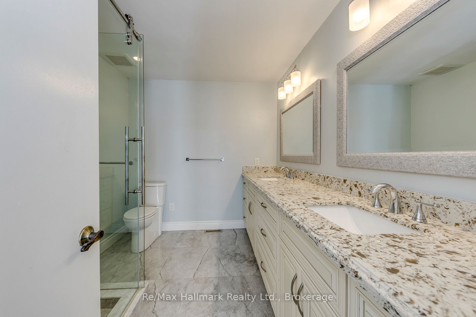 2251 Bennington Gate Property Photo 38