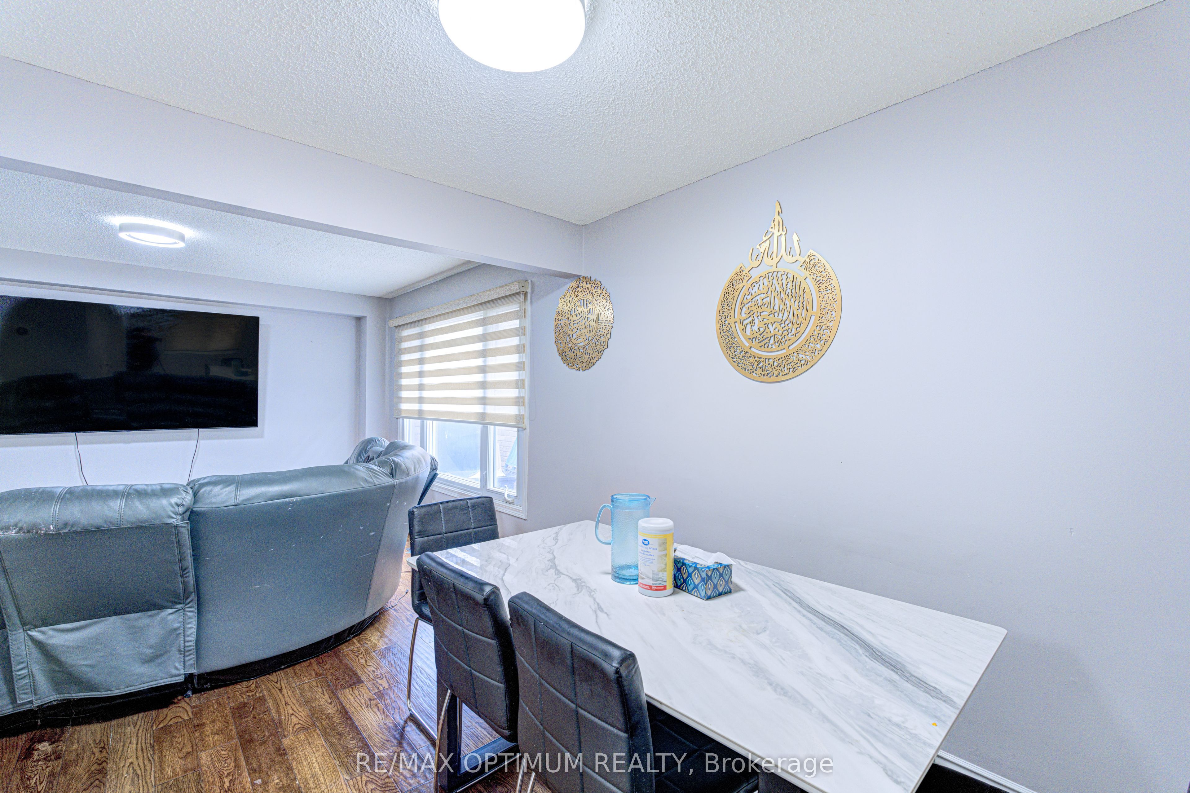 5 Roehampton Crescent Property Photo 5