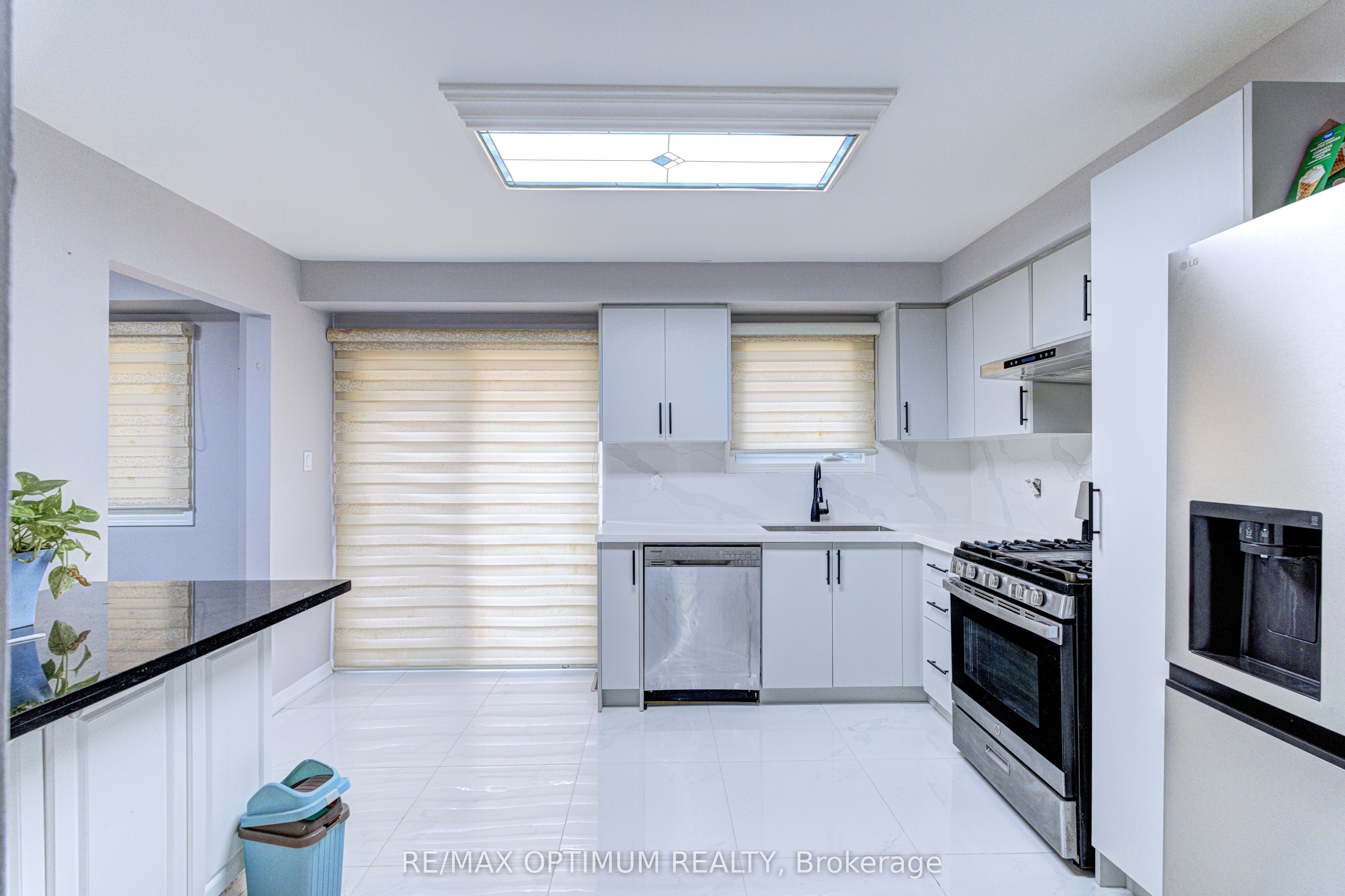 5 Roehampton Crescent Property Photo 9