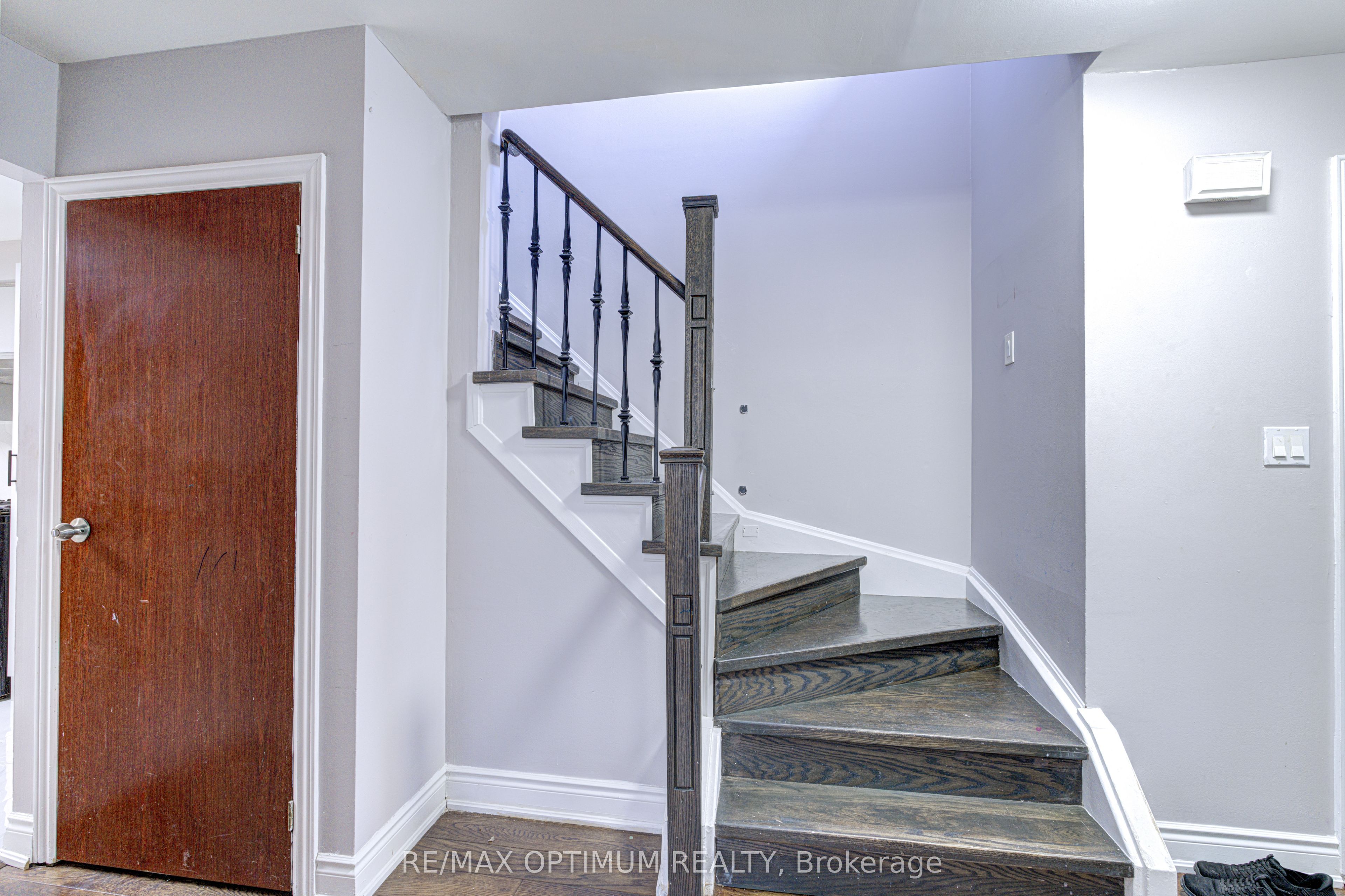 5 Roehampton Crescent Property Photo 10