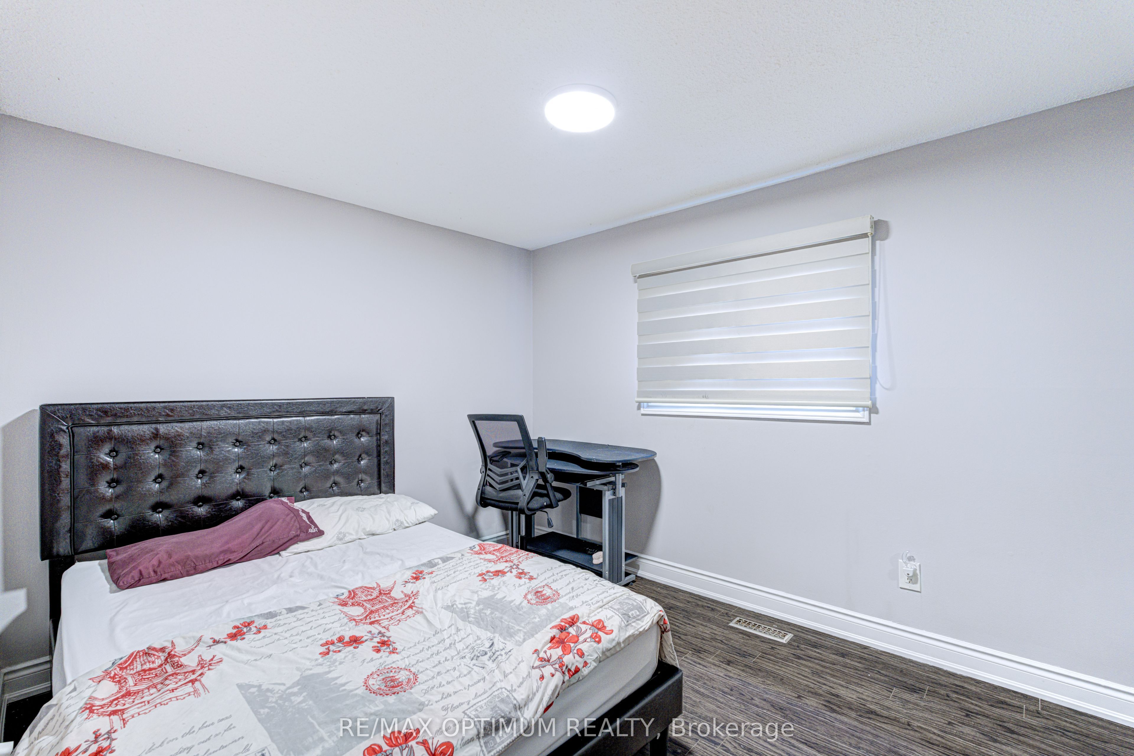 5 Roehampton Crescent Property Photo 15