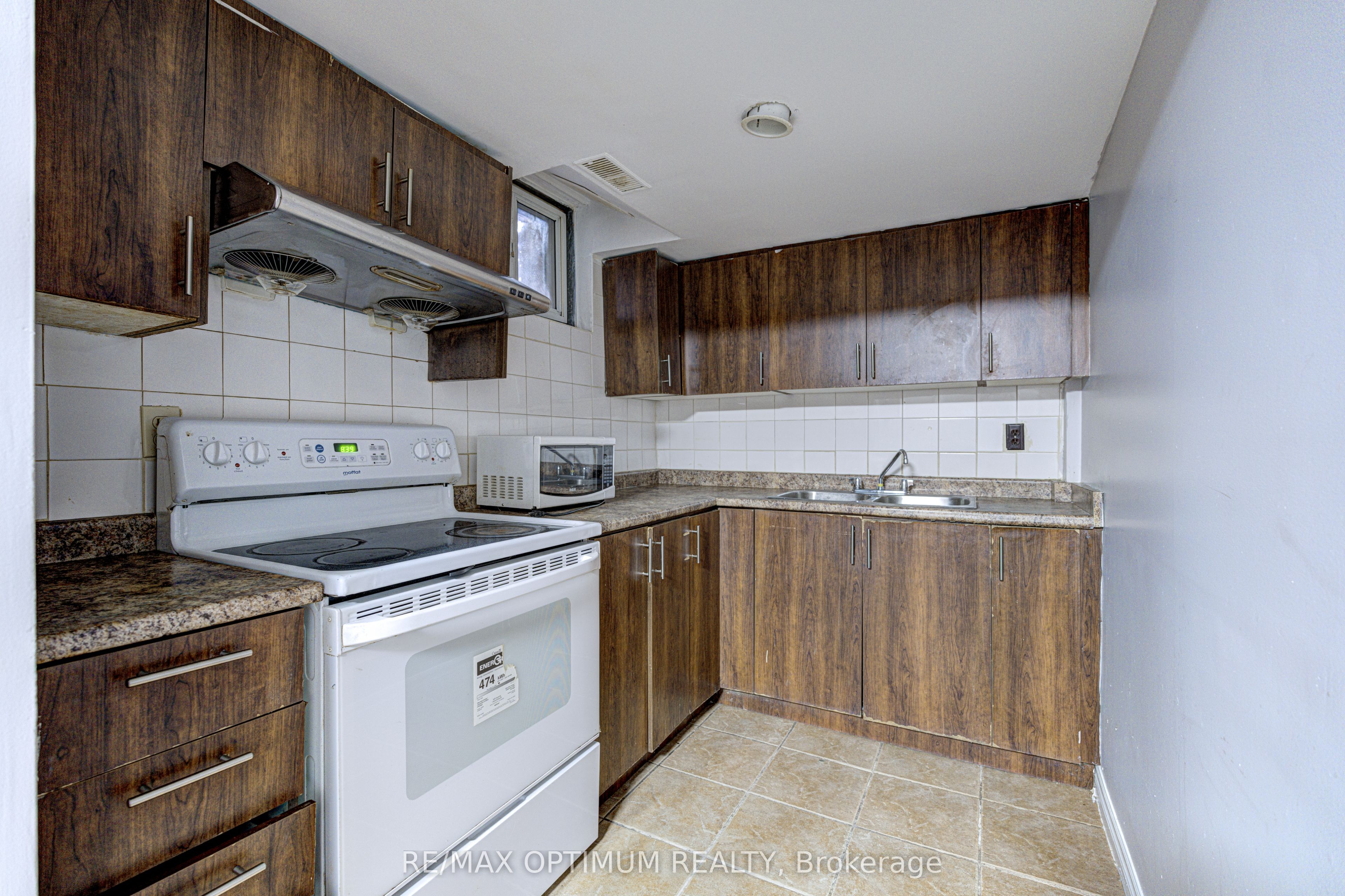 5 Roehampton Crescent Property Photo 18