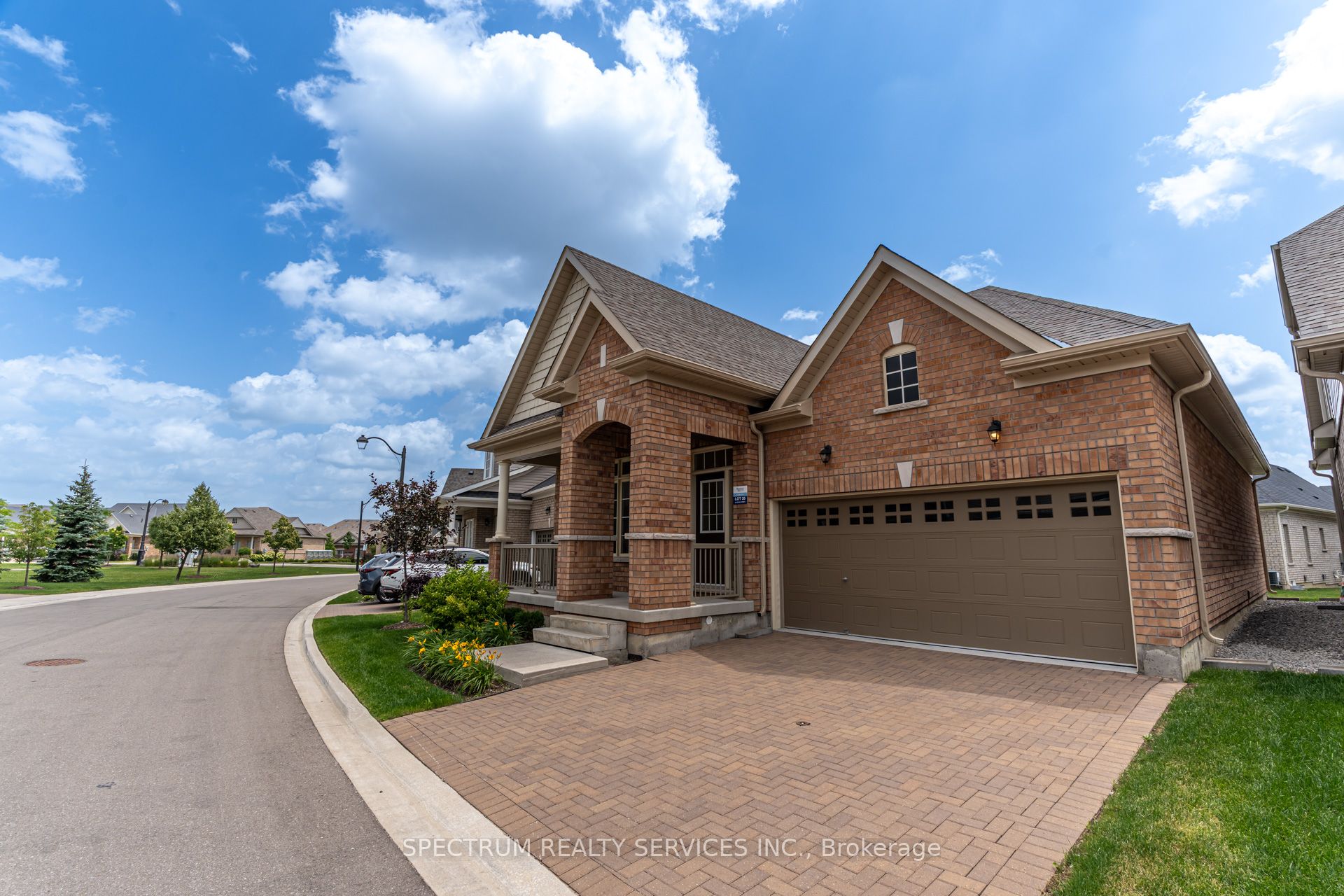 8 Abelia Street Property Photo 4