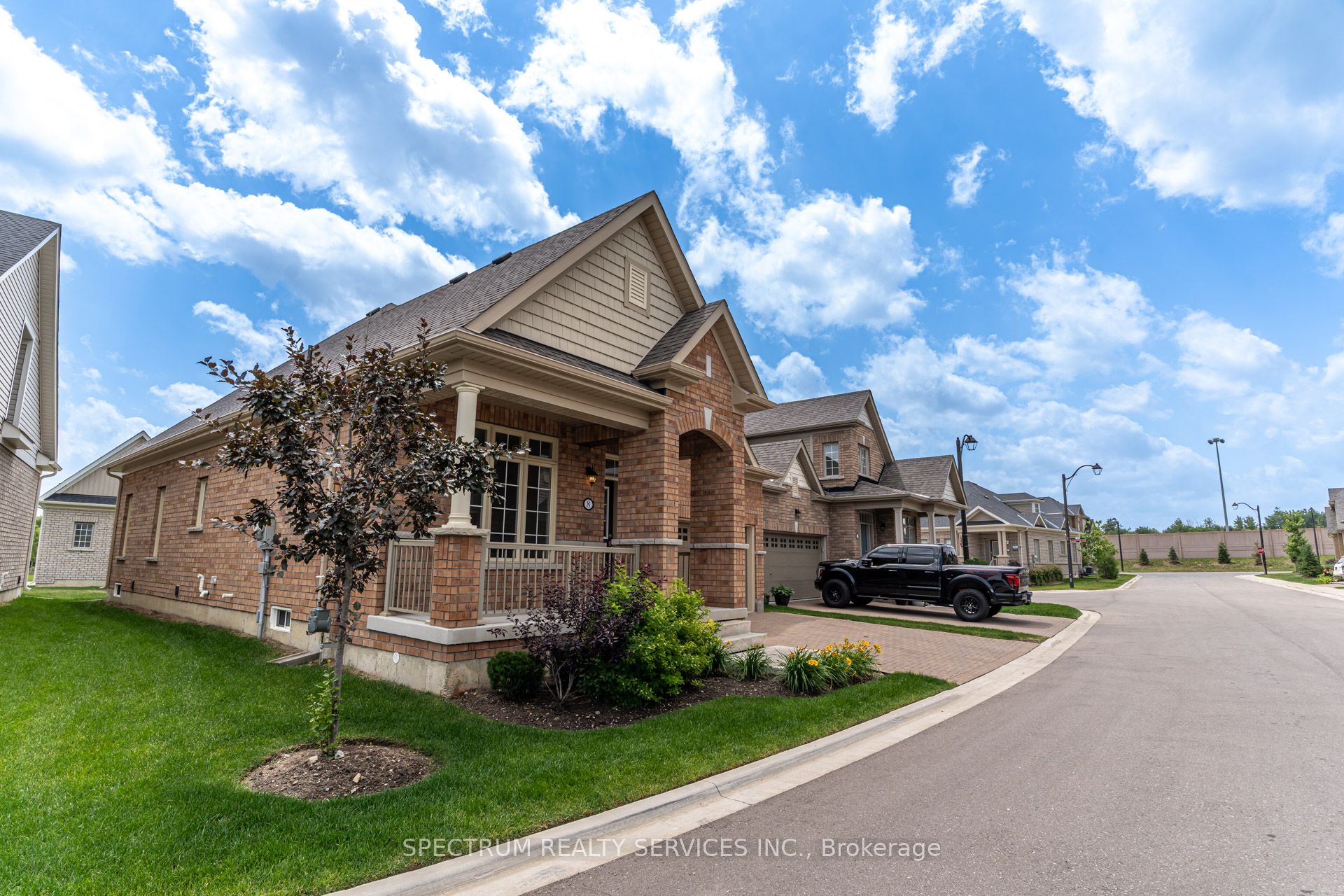 8 Abelia Street Property Photo 5