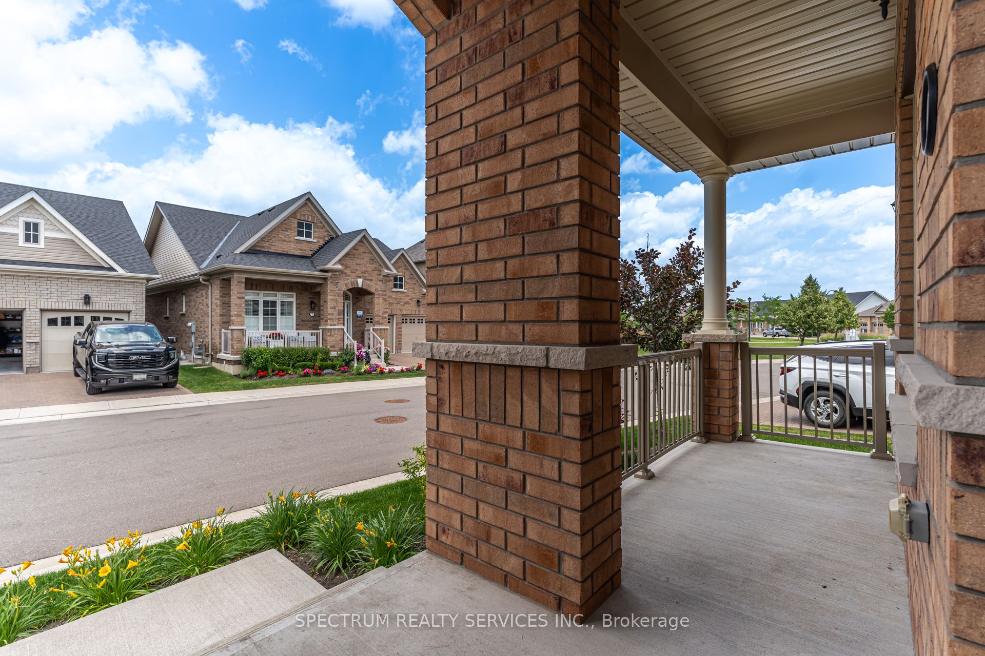 8 Abelia Street Property Photo 7