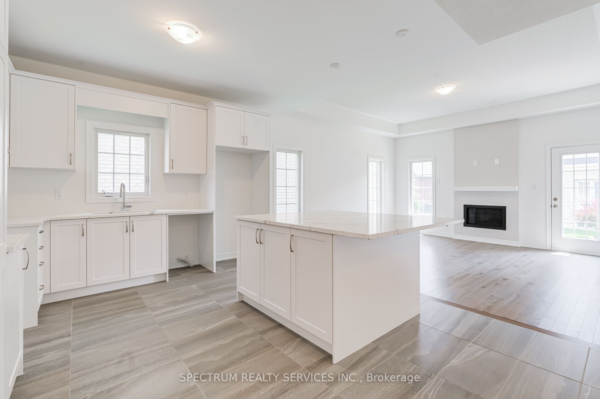 8 Abelia Street Property Photo 16
