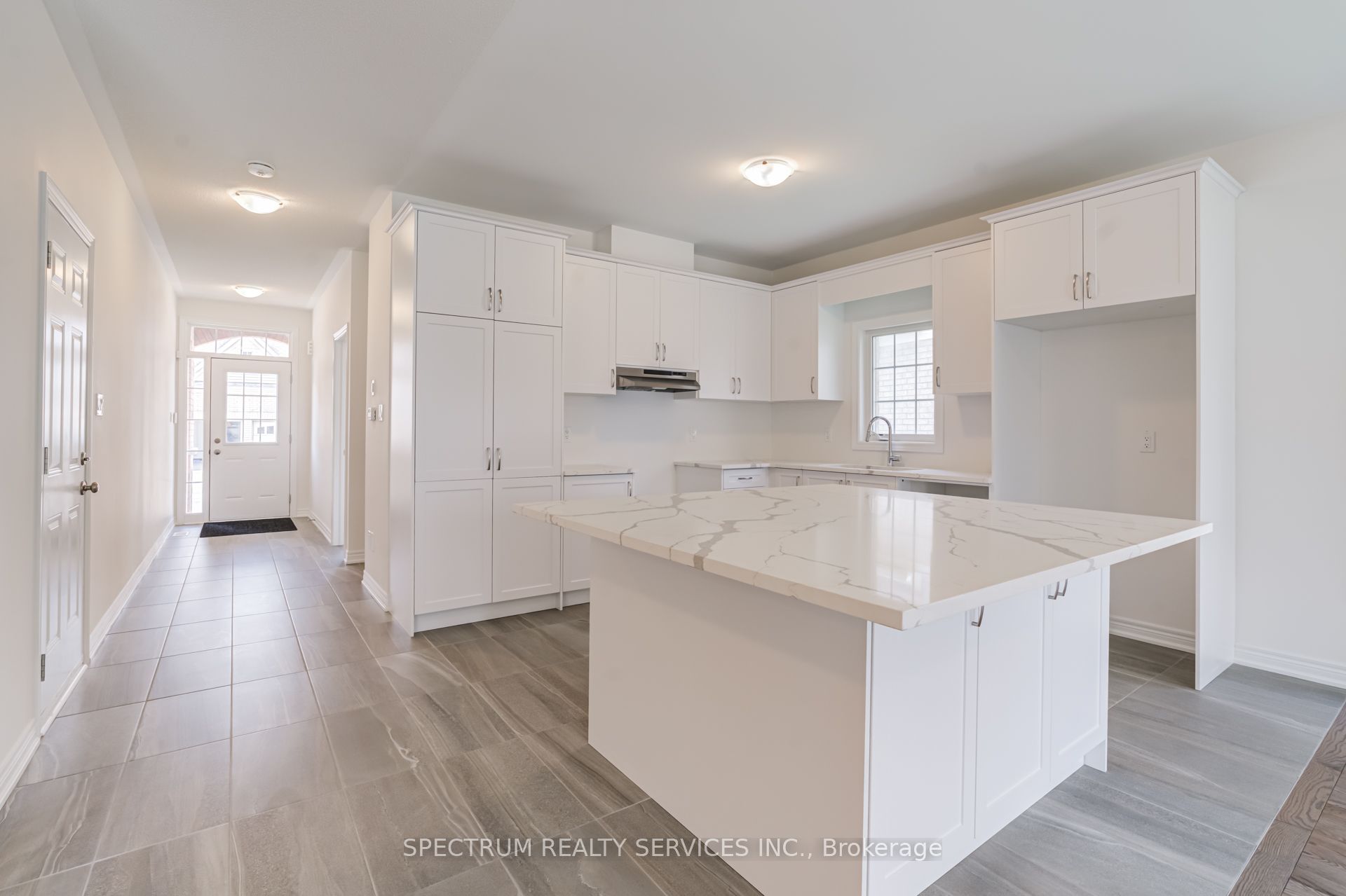 8 Abelia Street Property Photo 17
