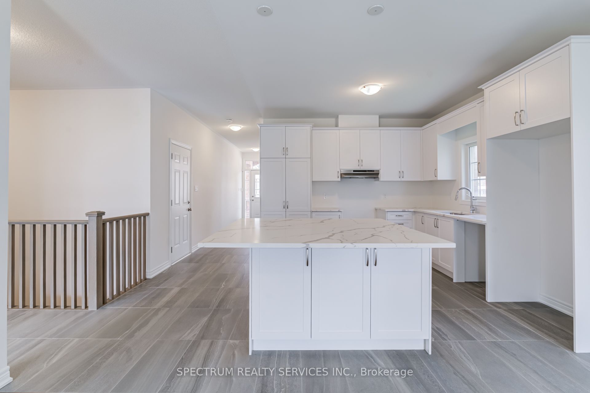8 Abelia Street Property Photo 24