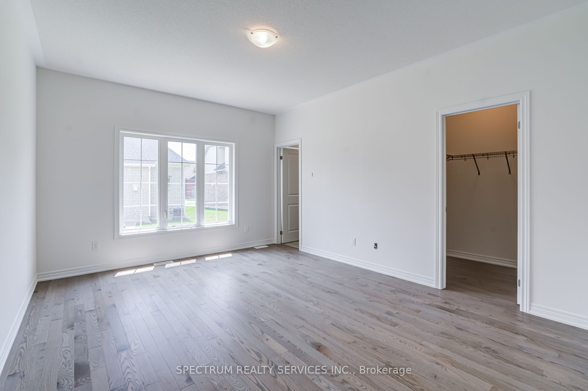 8 Abelia Street Property Photo 32